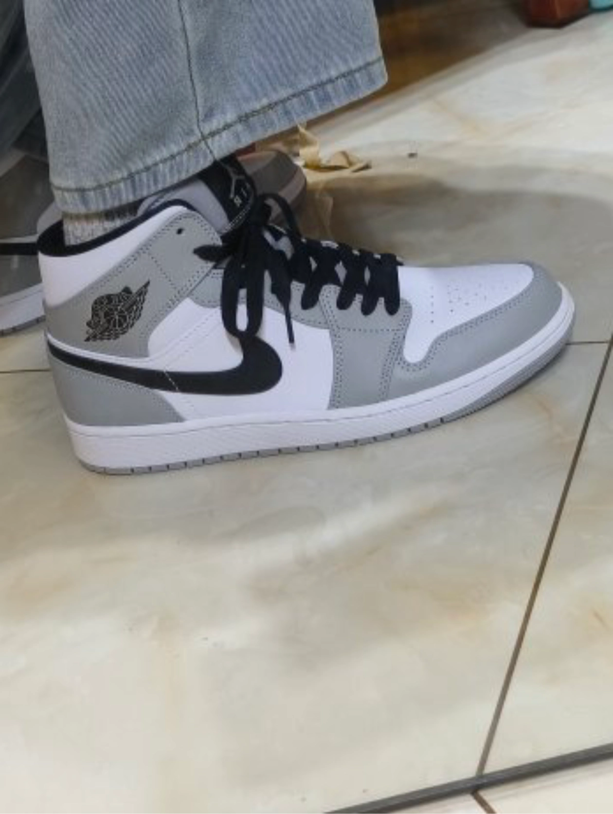 custom review-Air Jordan 1 Mid 'Smoke Grey'