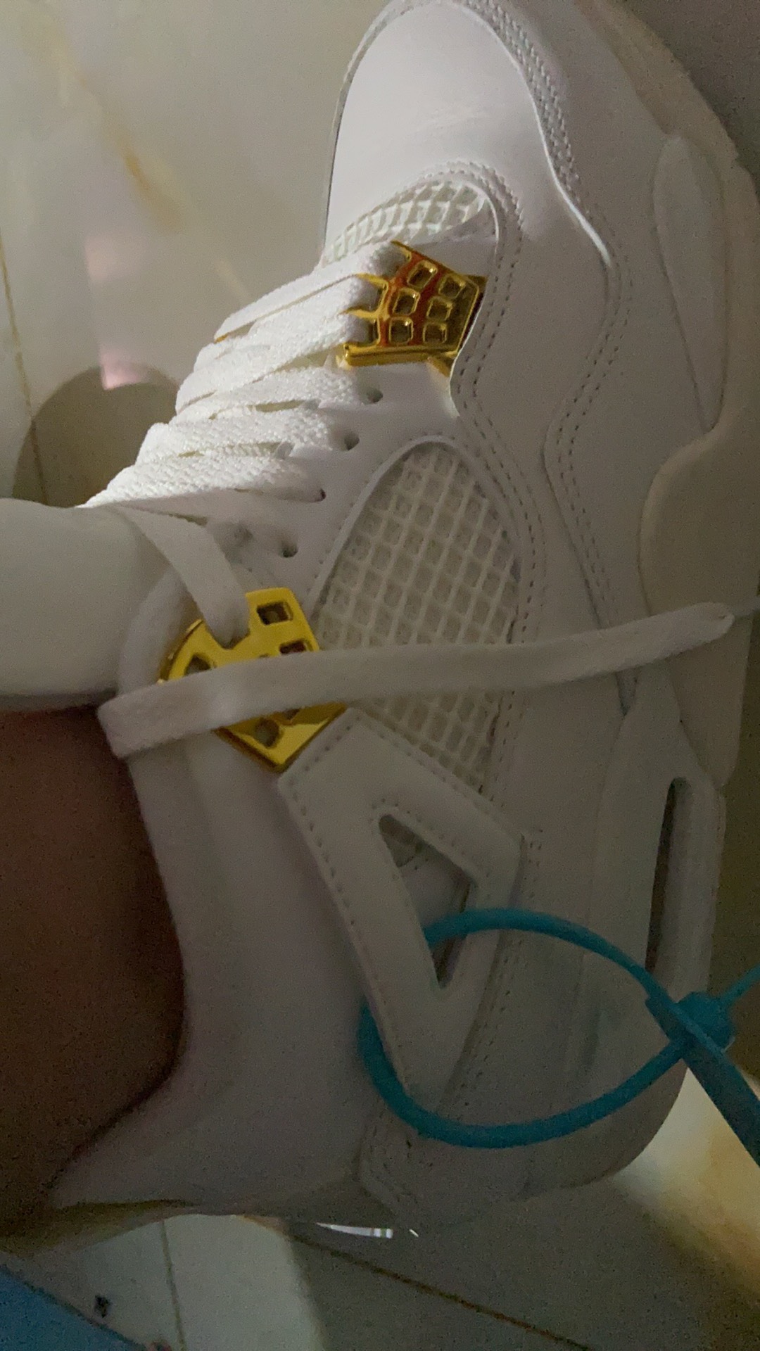 custom review-Air Jordan 4 WMNS 'Metallic Gold'