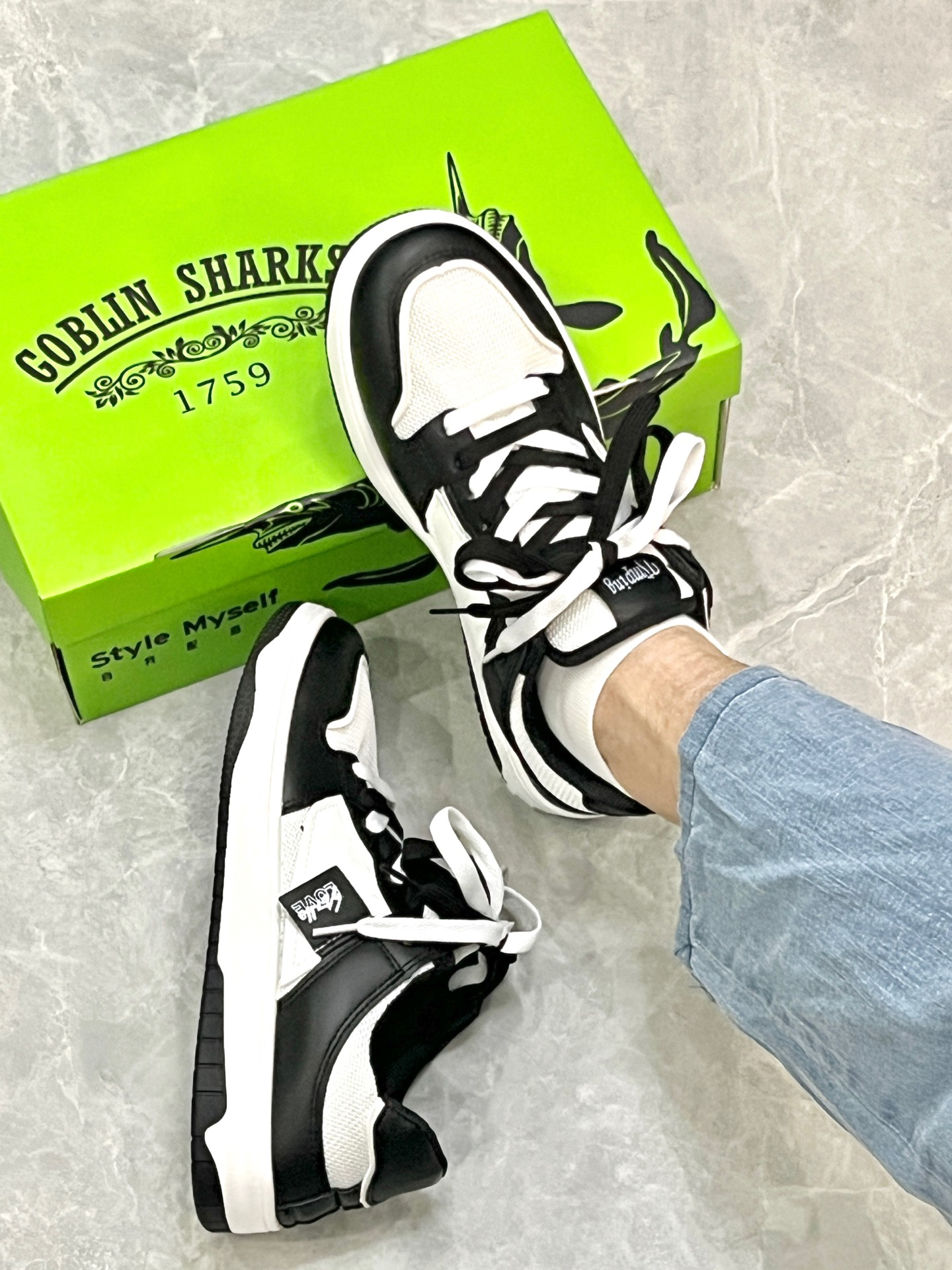 z百搭的鞋子没有之一!潮流的尽头还是黑白板鞋!