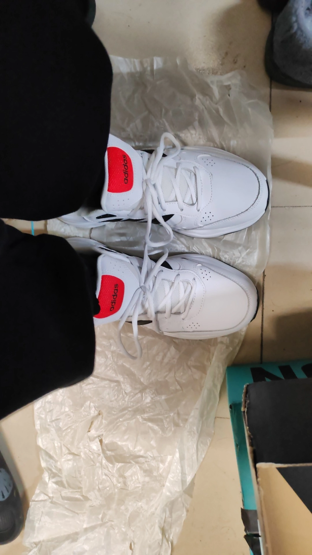 custom review-Adidas Neo Strutter Slip Resistant Abrasion Resistant Легкий Низкий Топ Casual Мужской Белый Черный