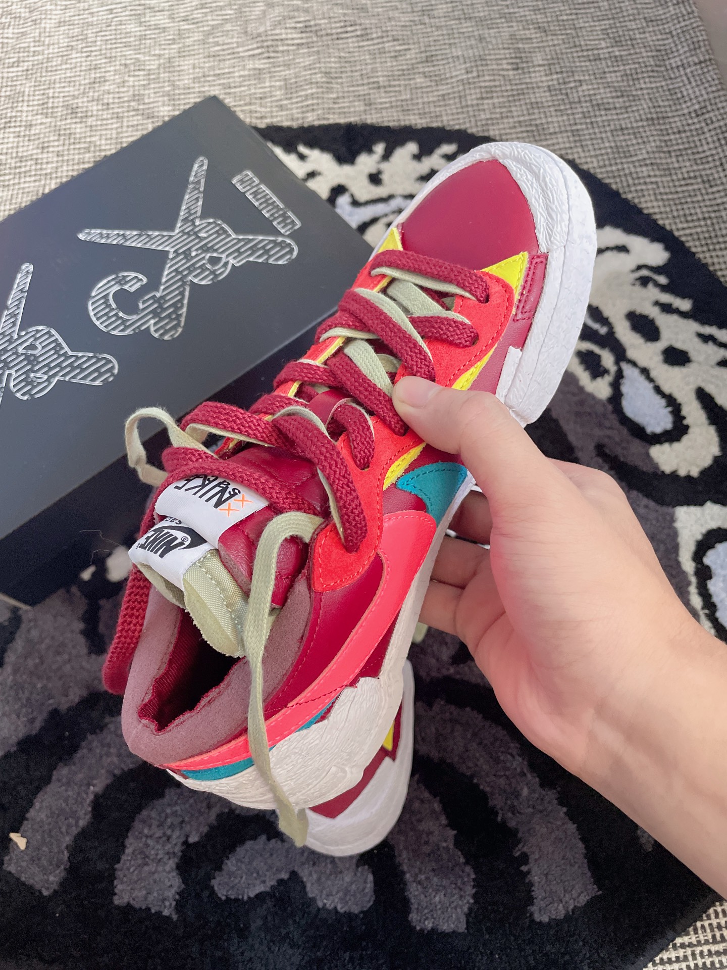 custom review-KAWS совместный бренд x Nike Blazer 'Team Red' Низкие Скейтборд Кроссовки Унисекс Бордовый