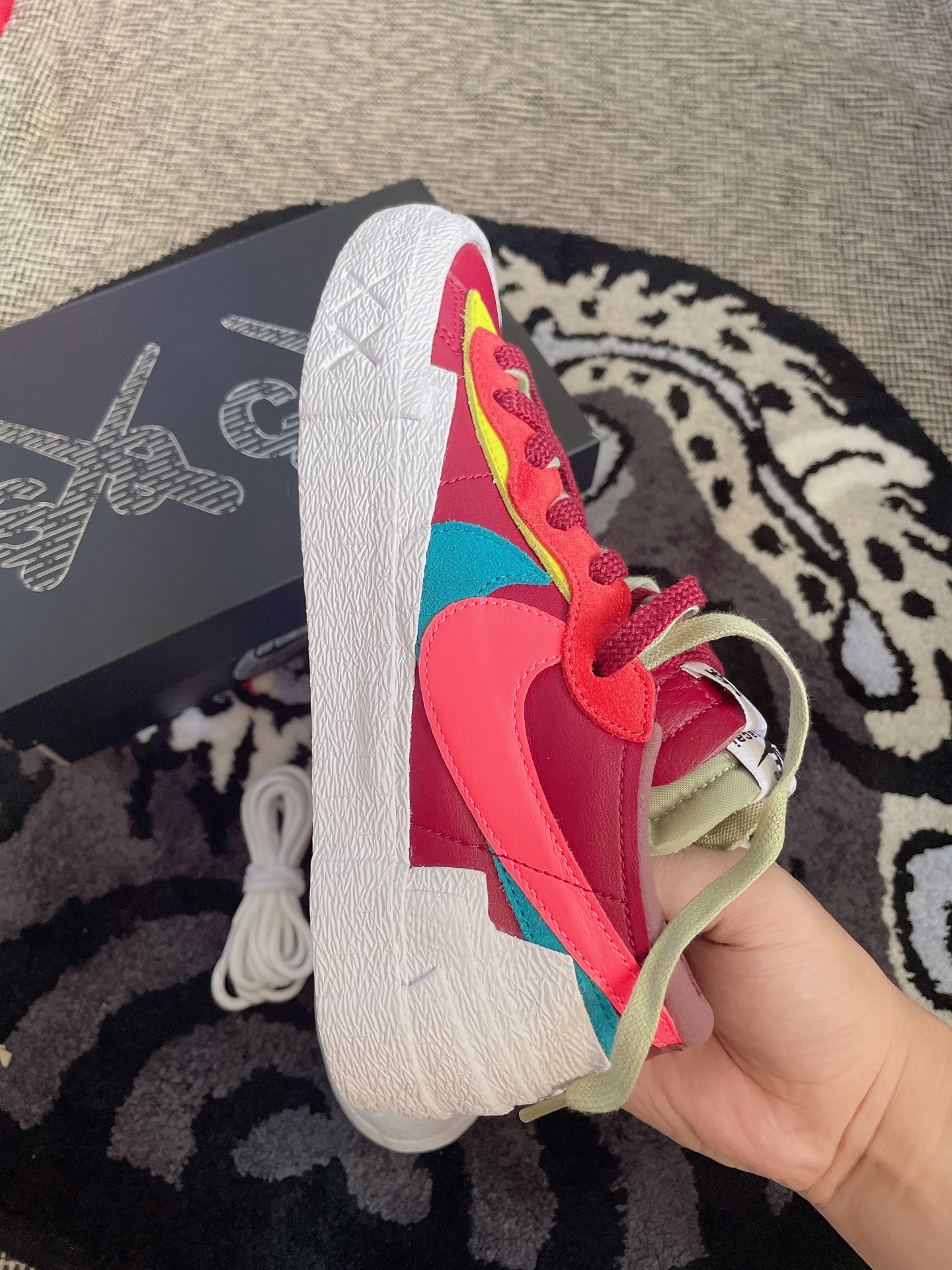 custom review-KAWS совместный бренд x Nike Blazer 'Team Red' Низкие Скейтборд Кроссовки Унисекс Бордовый