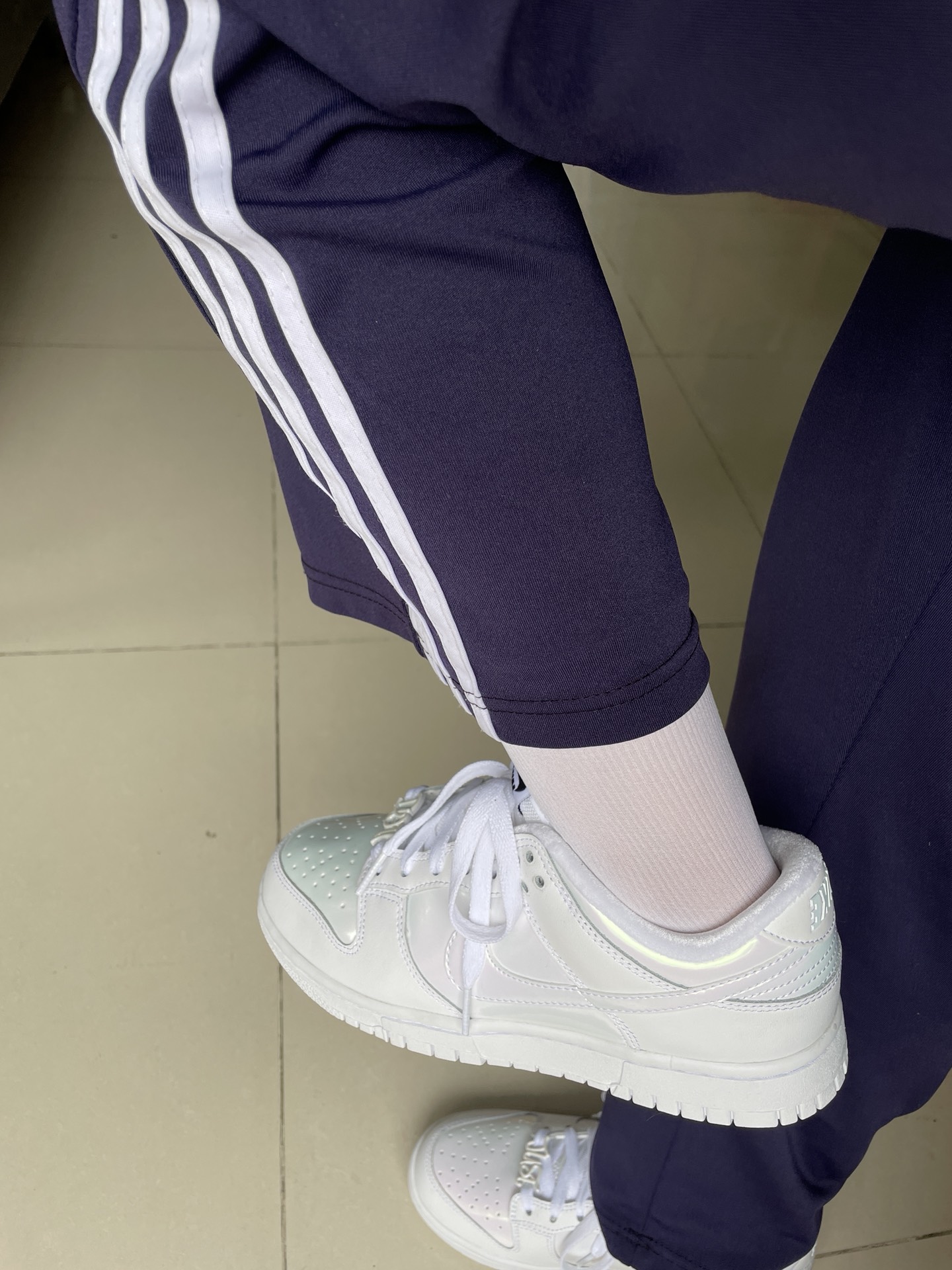 custom review-NIKE Dunk SE Противоскользящий Амортизация Устойчивый к истиранию Дышащий Низкий Топ Скейтбординг Кроссовки Женские Белые