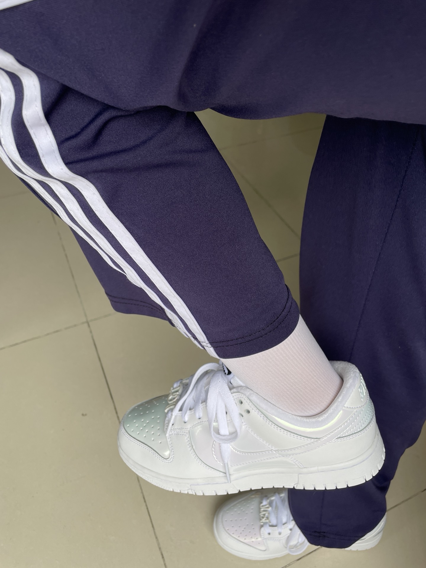 custom review-NIKE Dunk SE Противоскользящий Амортизация Устойчивый к истиранию Дышащий Низкий Топ Скейтбординг Кроссовки Женские Белые