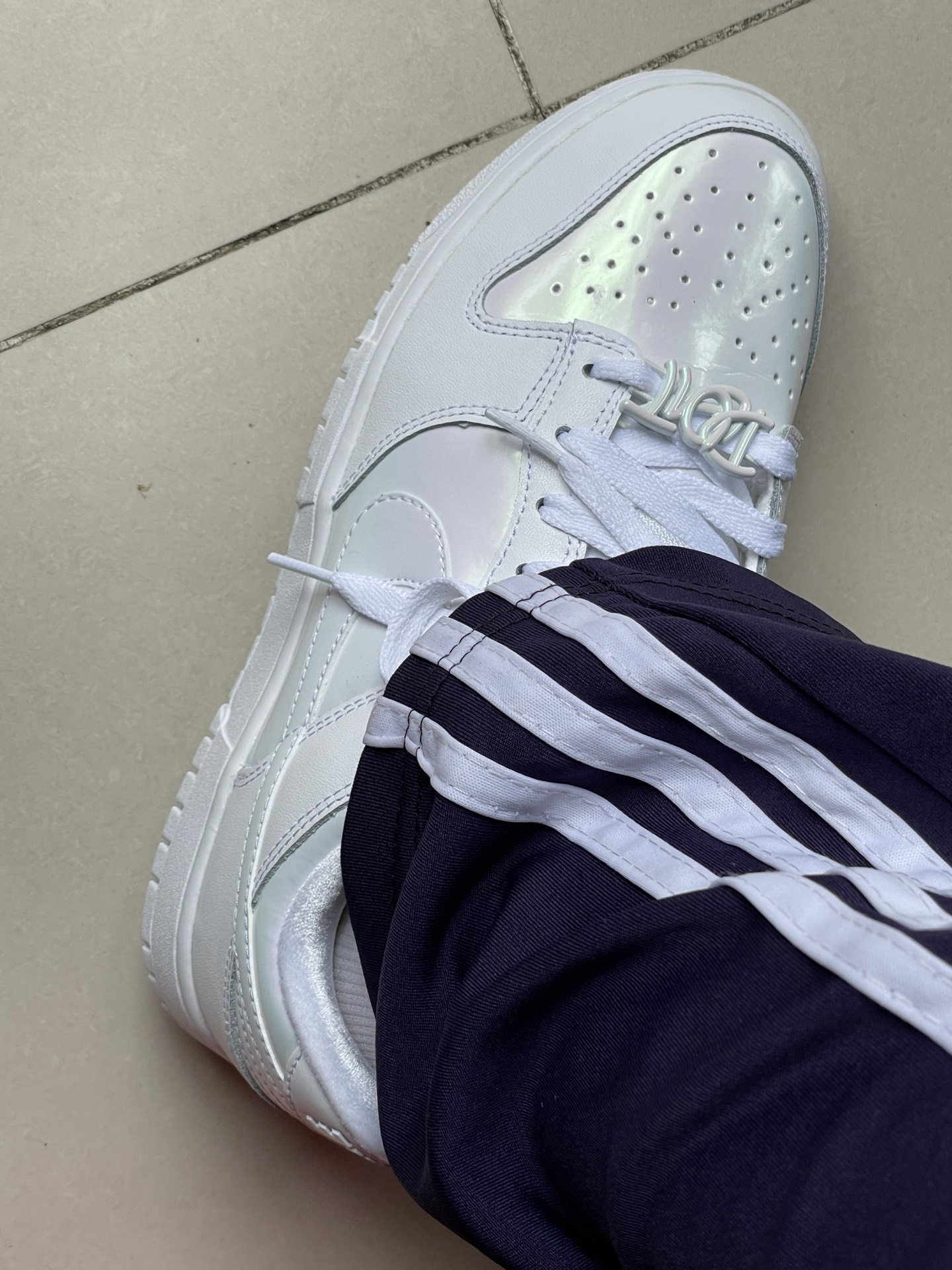 custom review-NIKE Dunk SE Противоскользящий Амортизация Устойчивый к истиранию Дышащий Низкий Топ Скейтбординг Кроссовки Женские Белые