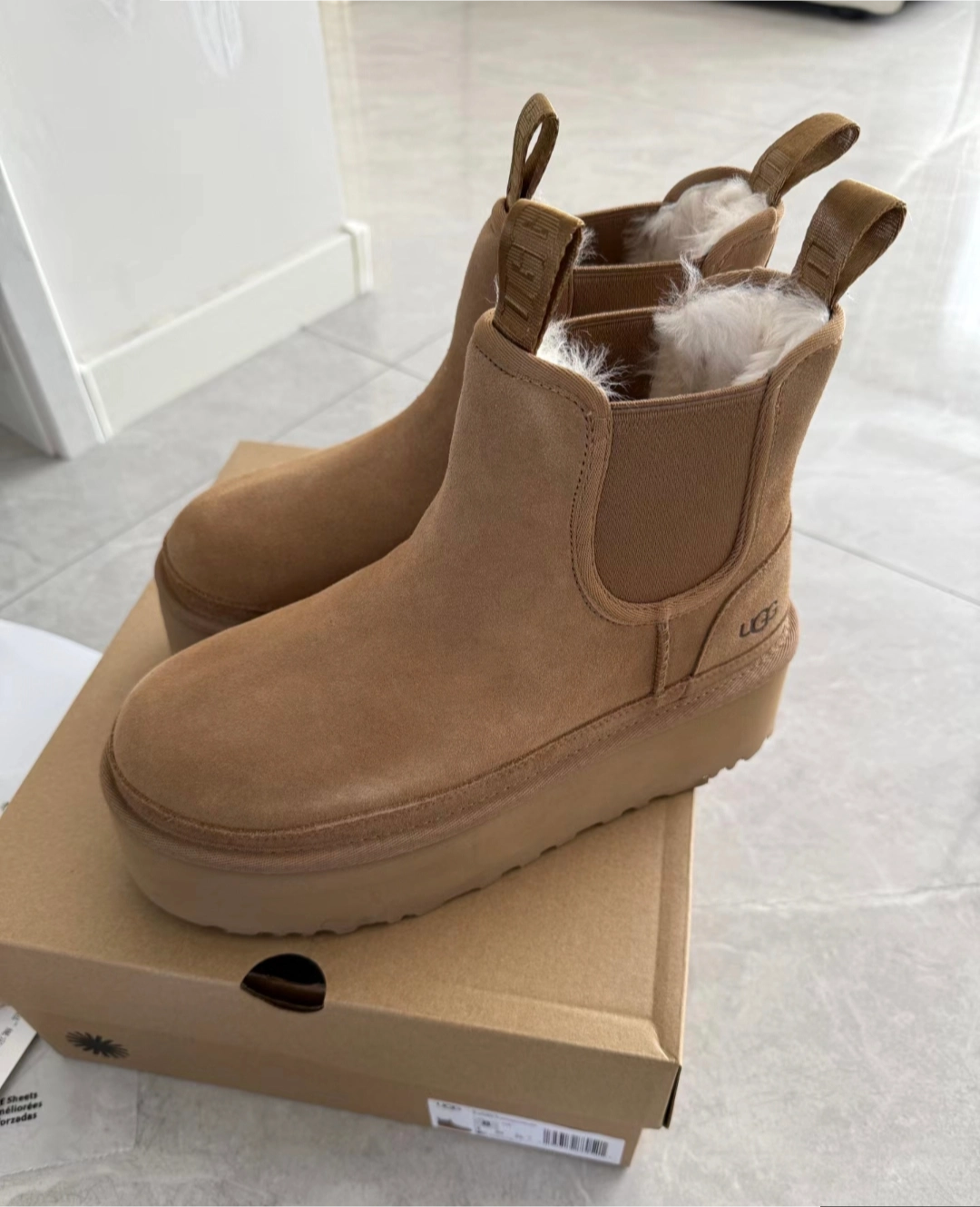 custom review-UGG Neumel Platform Chelsea Boot 'Chestnut' Women's