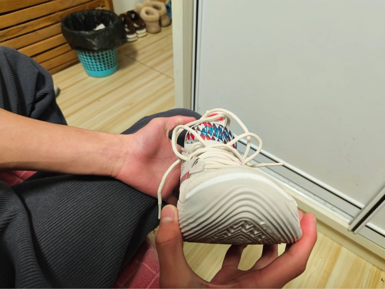 custom review-LiNing All City 12 Slip Resistant Low Top BOOM Technology Basketball Shoes Men's Beige