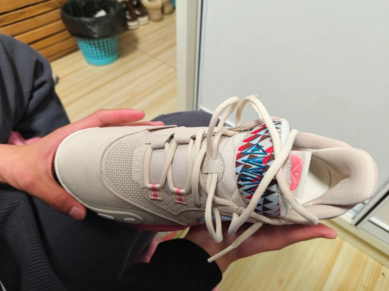 custom review-LiNing All City 12 Slip Resistant Low Top BOOM Technology Basketball Shoes Men's Beige