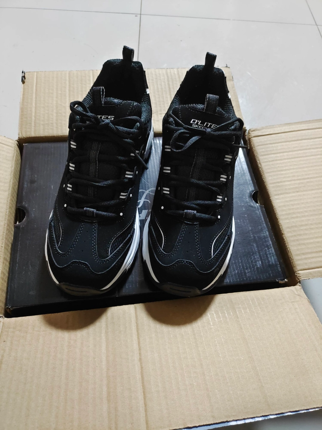 custom review-Skechers D'LITES 1,0 Дышащие Увеличение Высоты Низкий Топ Обувь для ног с Толстой подошвой Мужской Черный Белый