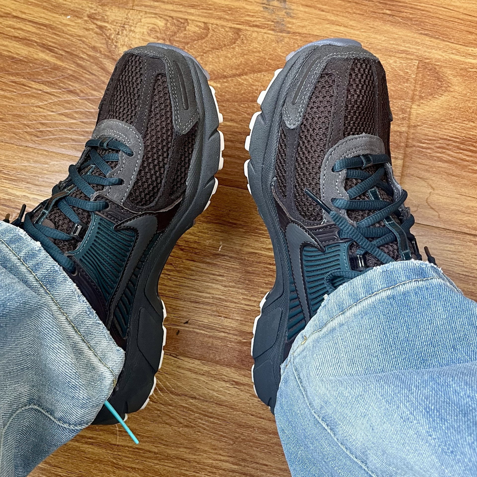 custom review-Nike Air Zoom Vomero 5 Легкий Низкий Топ Повседневный Тренировки Городской Коммутер Беговые кроссовки Унисекс Черный