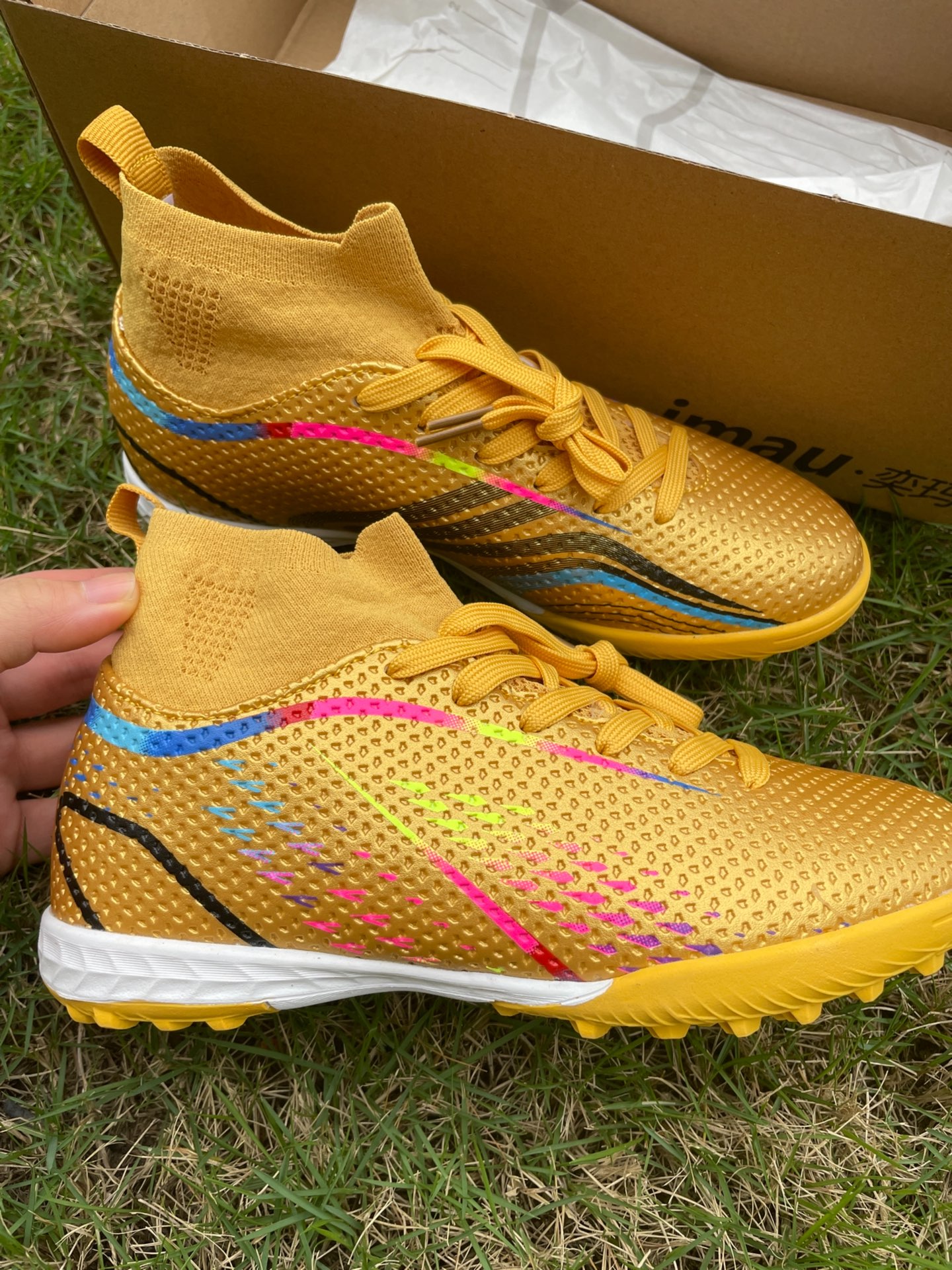 黄金切尔西,超酷的足球鞋