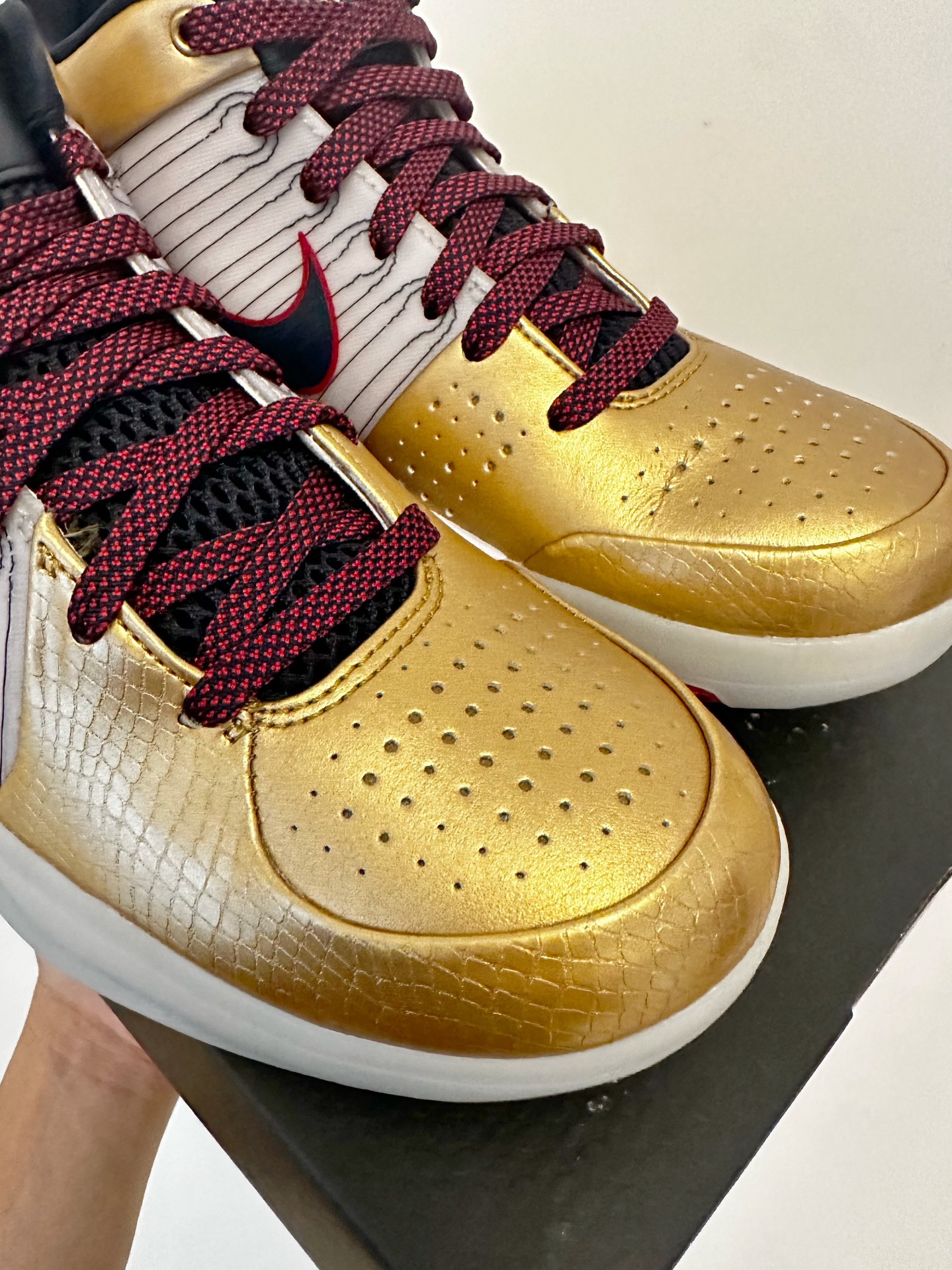 custom review-Nike Zoom Kobe 4 Protro 'Gold Medal'