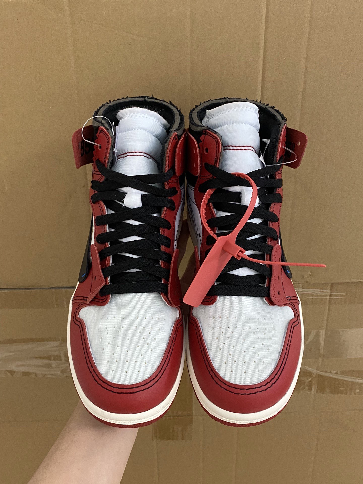 nike aj1 ow 限定 芝加哥配色