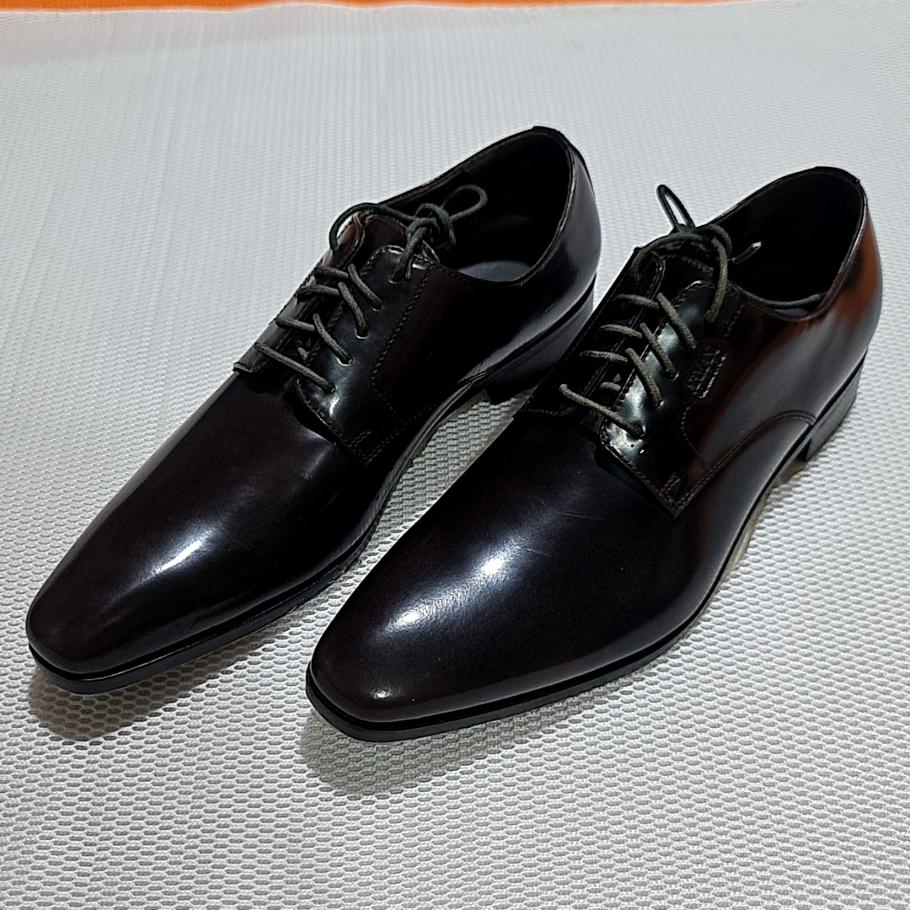 全新未穿,阿玛尼正装皮鞋,40码,香港购回