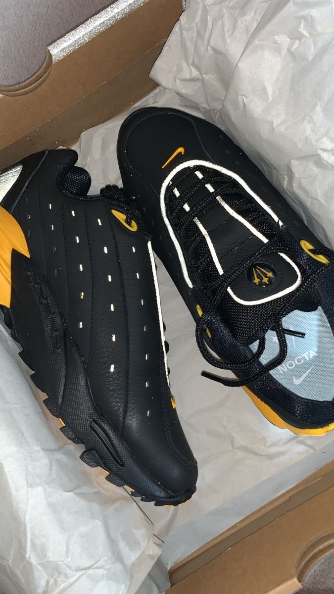 custom review-Nocta x Nike Hot Step Air Terra 'Черный Университетский Золотой' Низкий Топ Повседневная Обувь Унисекс Черный Золотой