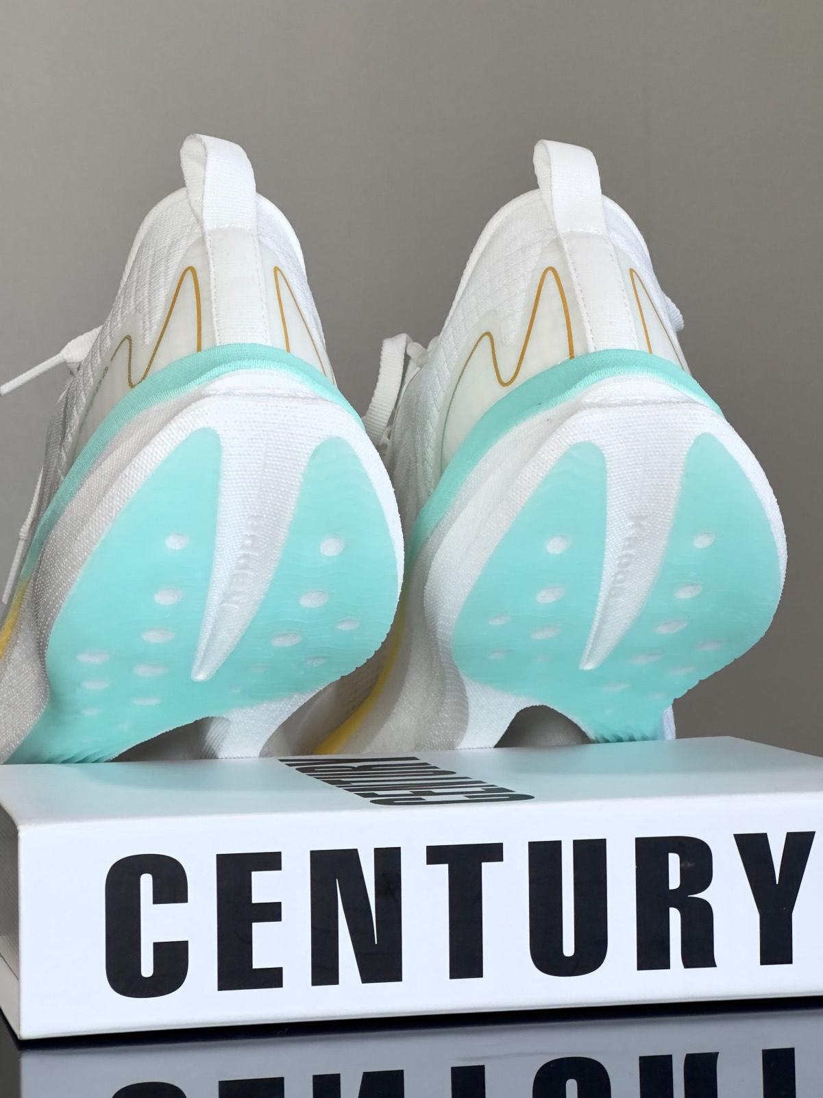 救命啊7515这双 kappa 跑鞋 鞋底这么好看的吗71