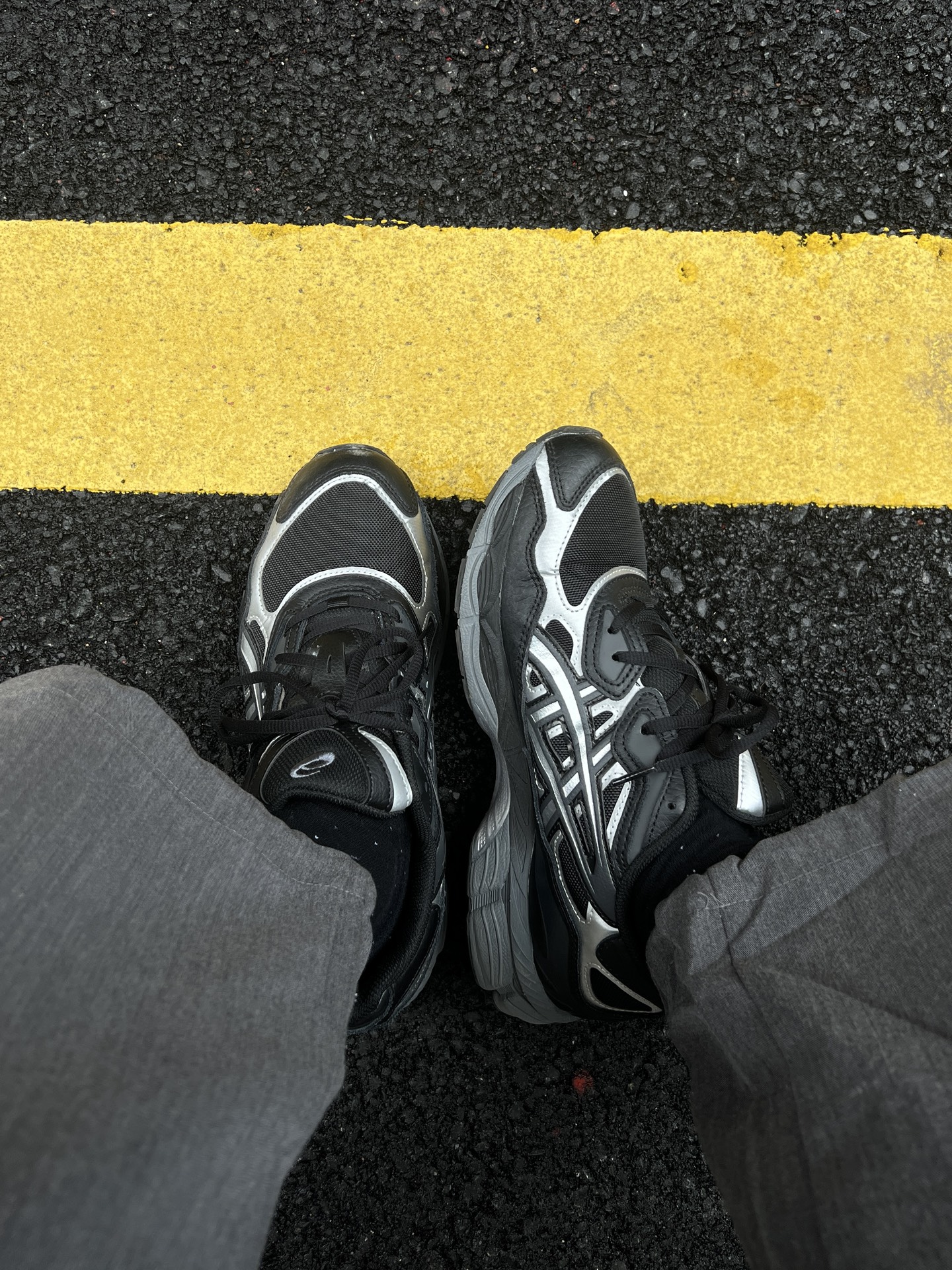 Asics Gel-NYC Black Graphite Grey - POIZON