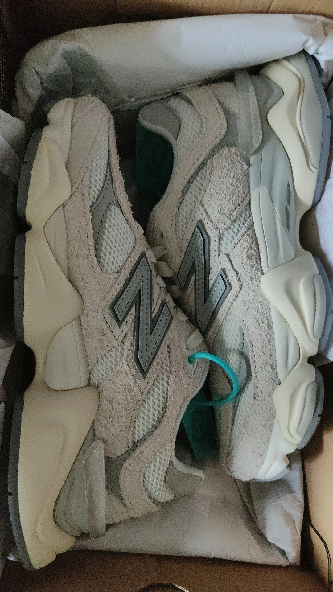 custom review-New Balance NB 9060 'Белый GREY' Амортизация Износостойкий Низкий Топ Повседневная Обувь Унисекс Белый Серый