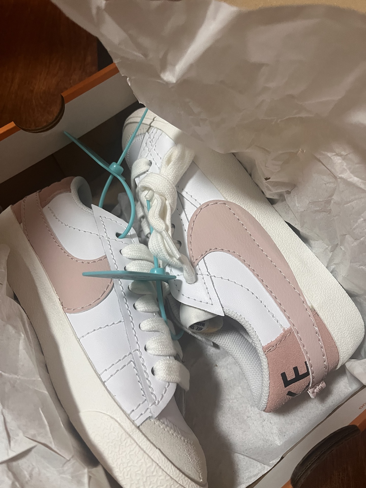 custom review-Nike Blazer Low Топ Скейтборд Кроссовки Женские Белые Розовые