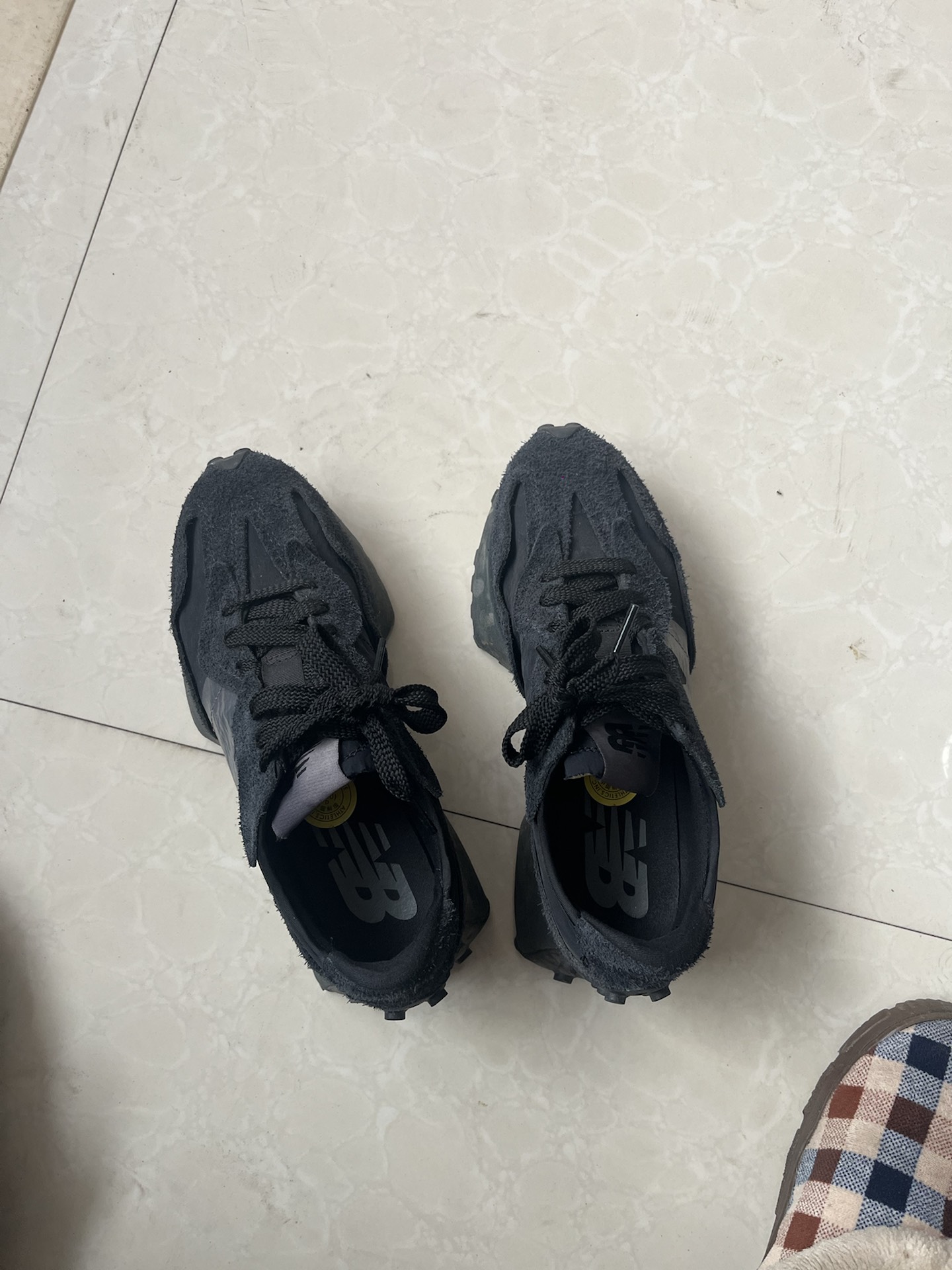 custom review-New Balance 327 'Phantom Magnet'