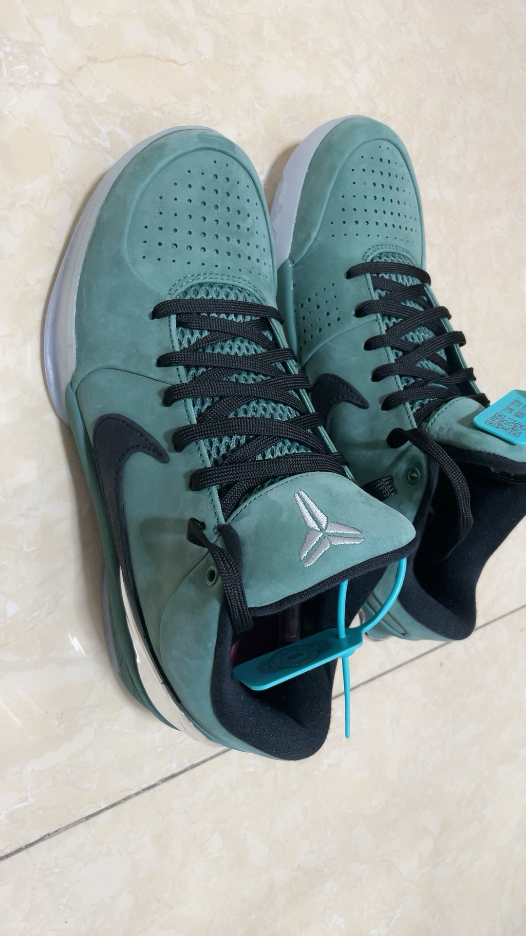 custom review-Nike Zoom Kobe 4 Protro 'Girl Dad'