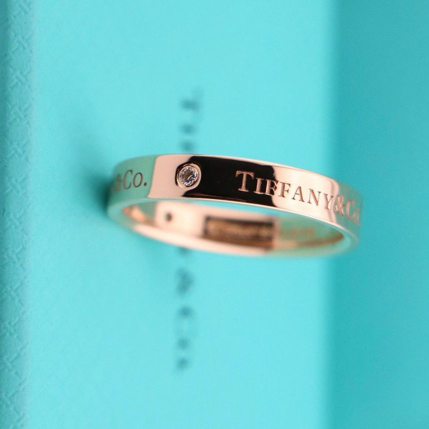 蒂芙尼三钻戒指