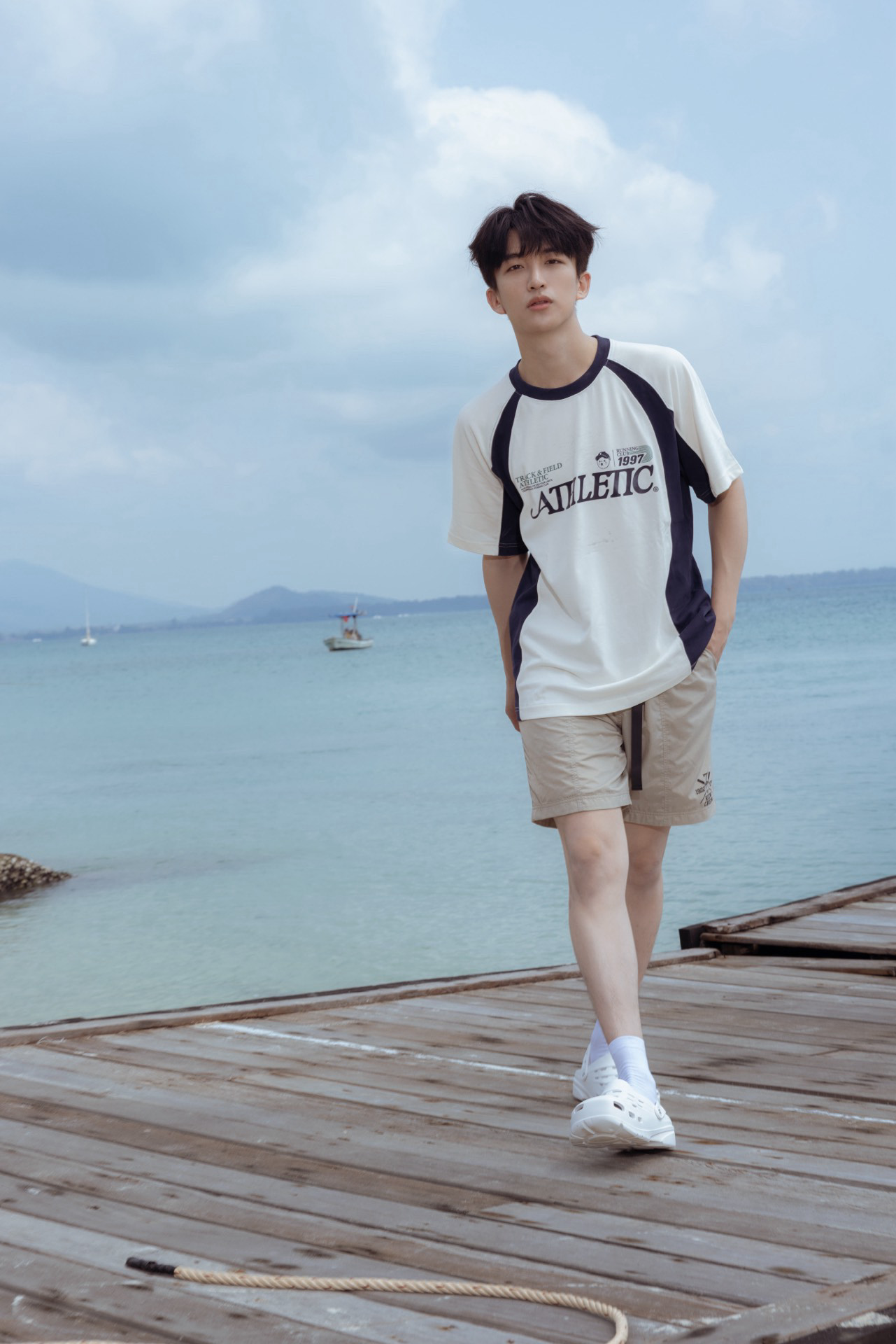 学生党可以get同款啦✅
#goto洞洞鞋