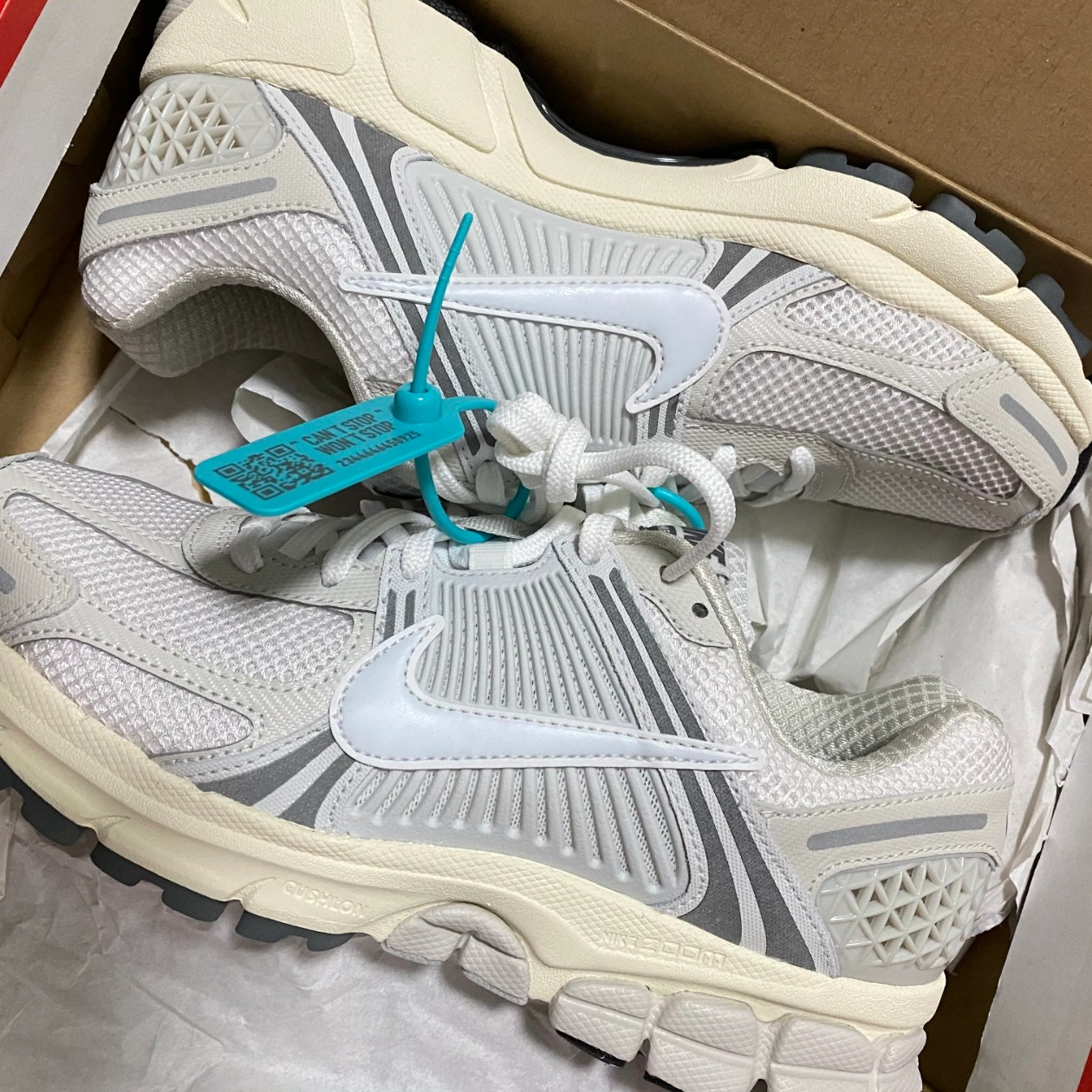 custom review-Nike Zoom Vomero 5 Platinum Tint