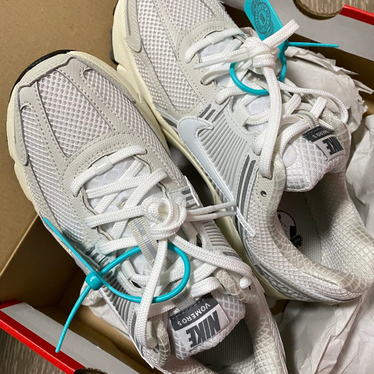 custom review-Nike Zoom Vomero 5 Platinum Tint