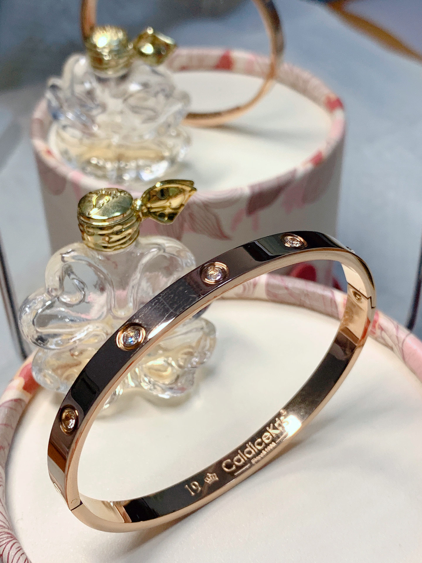 真的好千金啊!玫瑰金手镯🤍