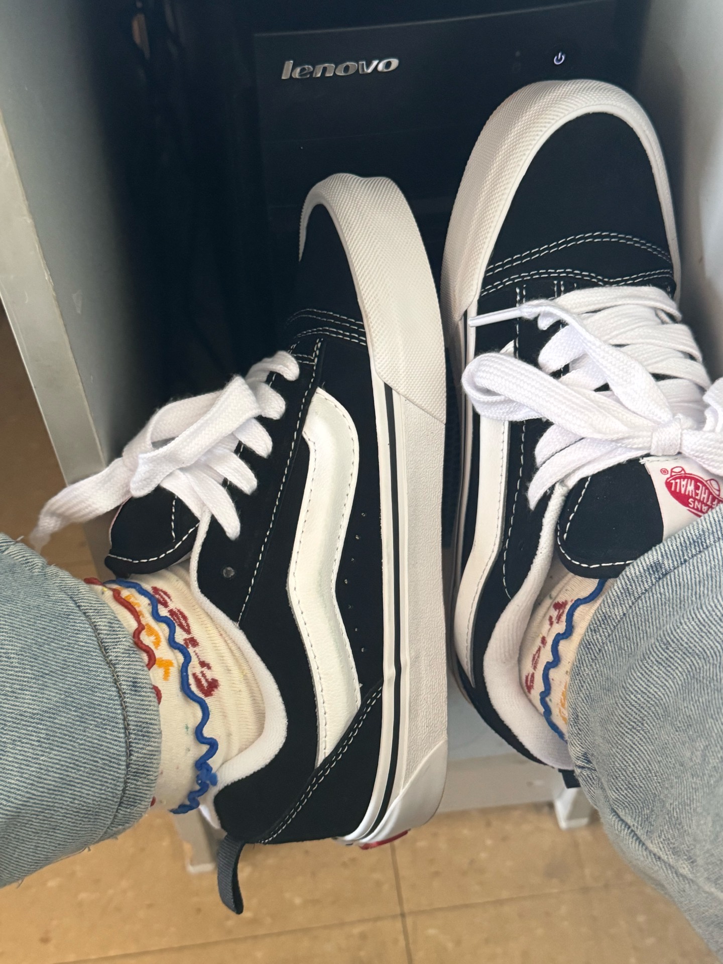 custom review-Vans Knu Skool Black White