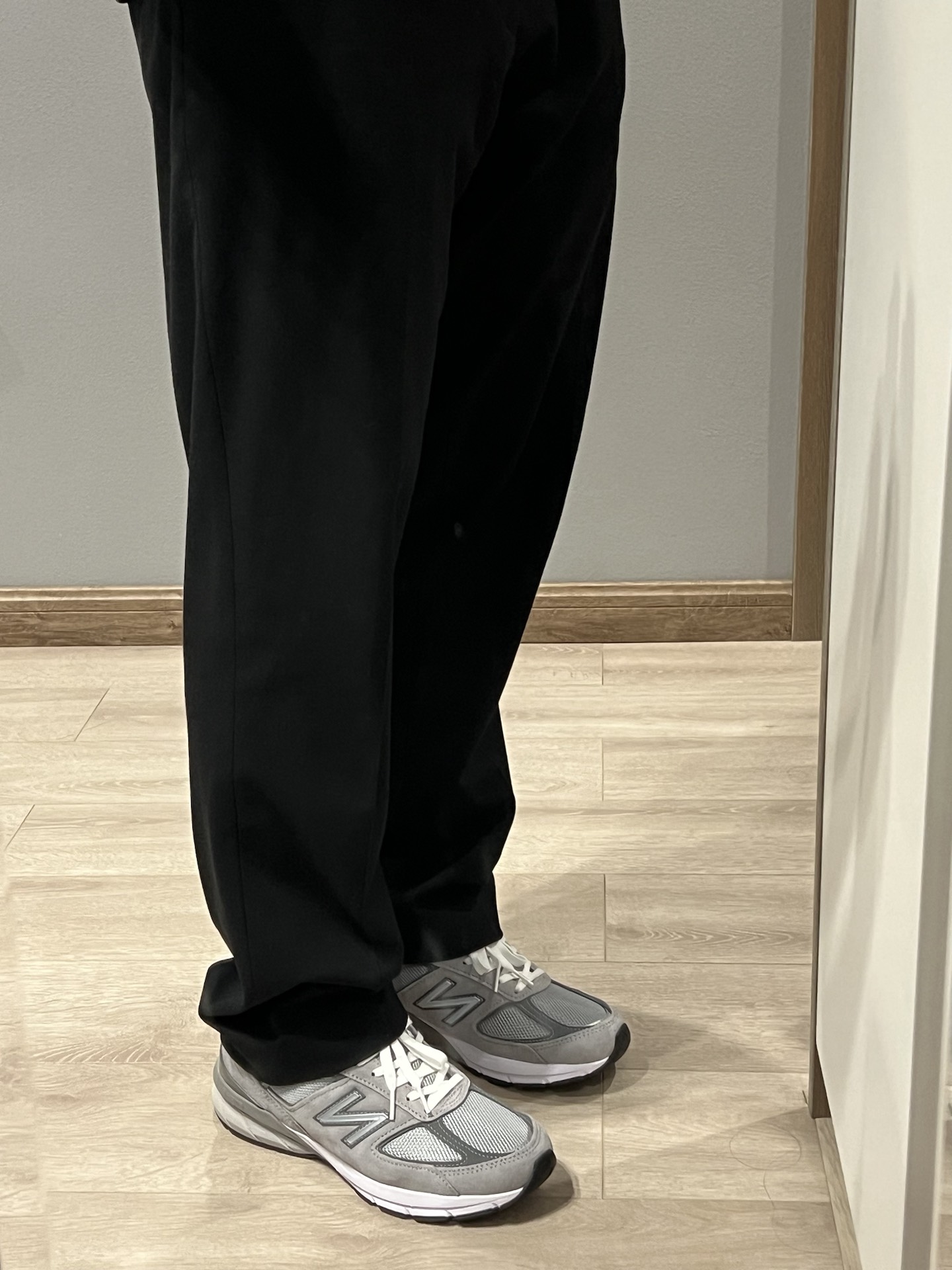 custom review-New Balance 990v5 'Grey' Sneakers