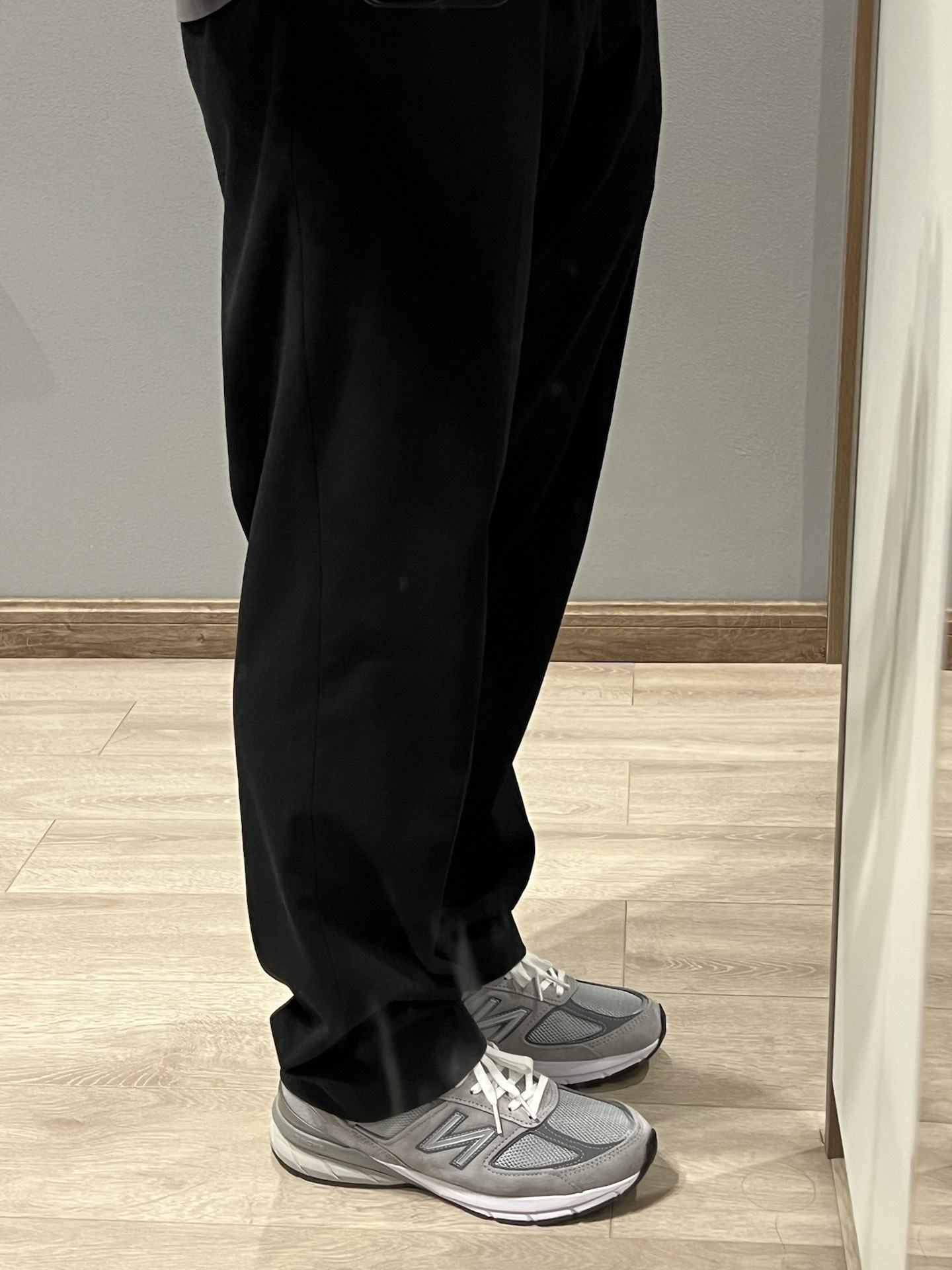 custom review-New Balance 990v5 'Grey' Sneakers
