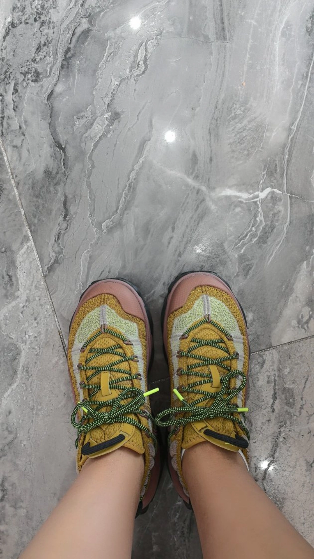 custom review-Nike Air Max Flyknit Venture Устойчивый к истиранию Низкий Топ Повседневные Беговые кроссовки Женские Желто-розовые