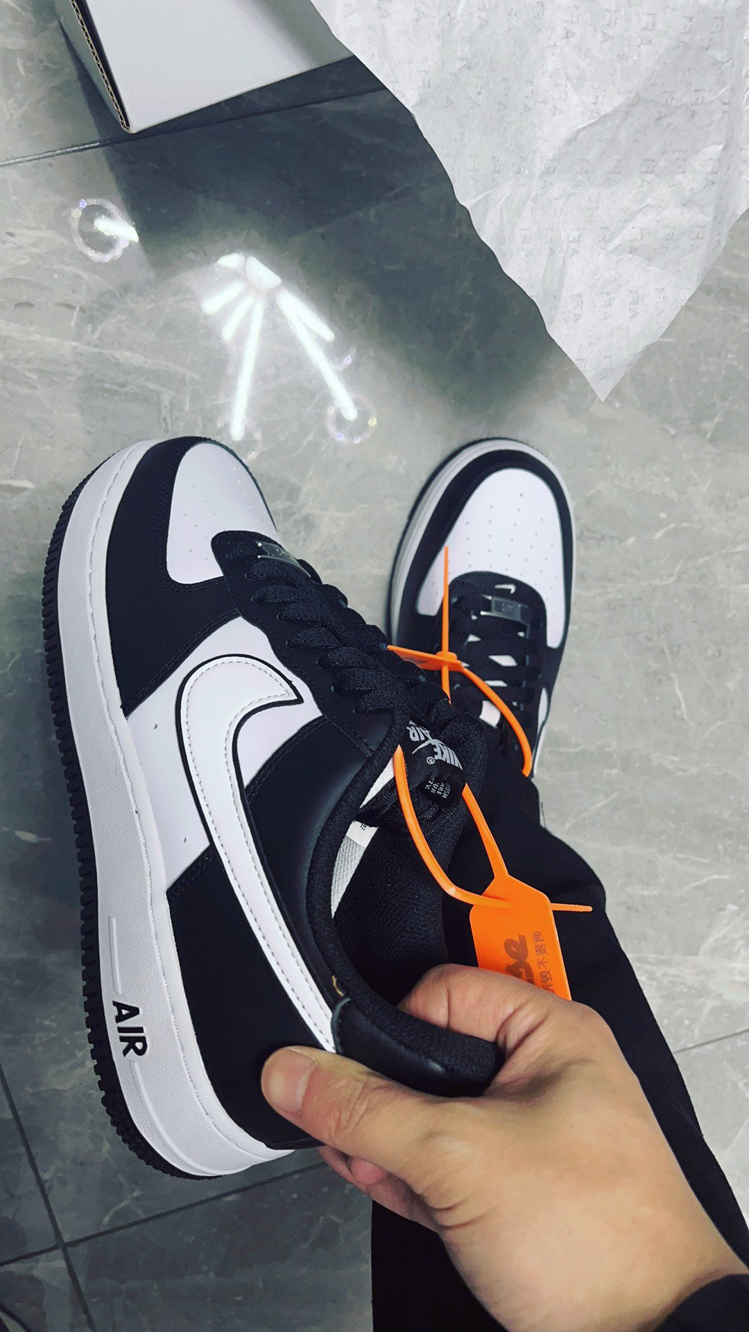 nike空军一号经典"熊猫"配色