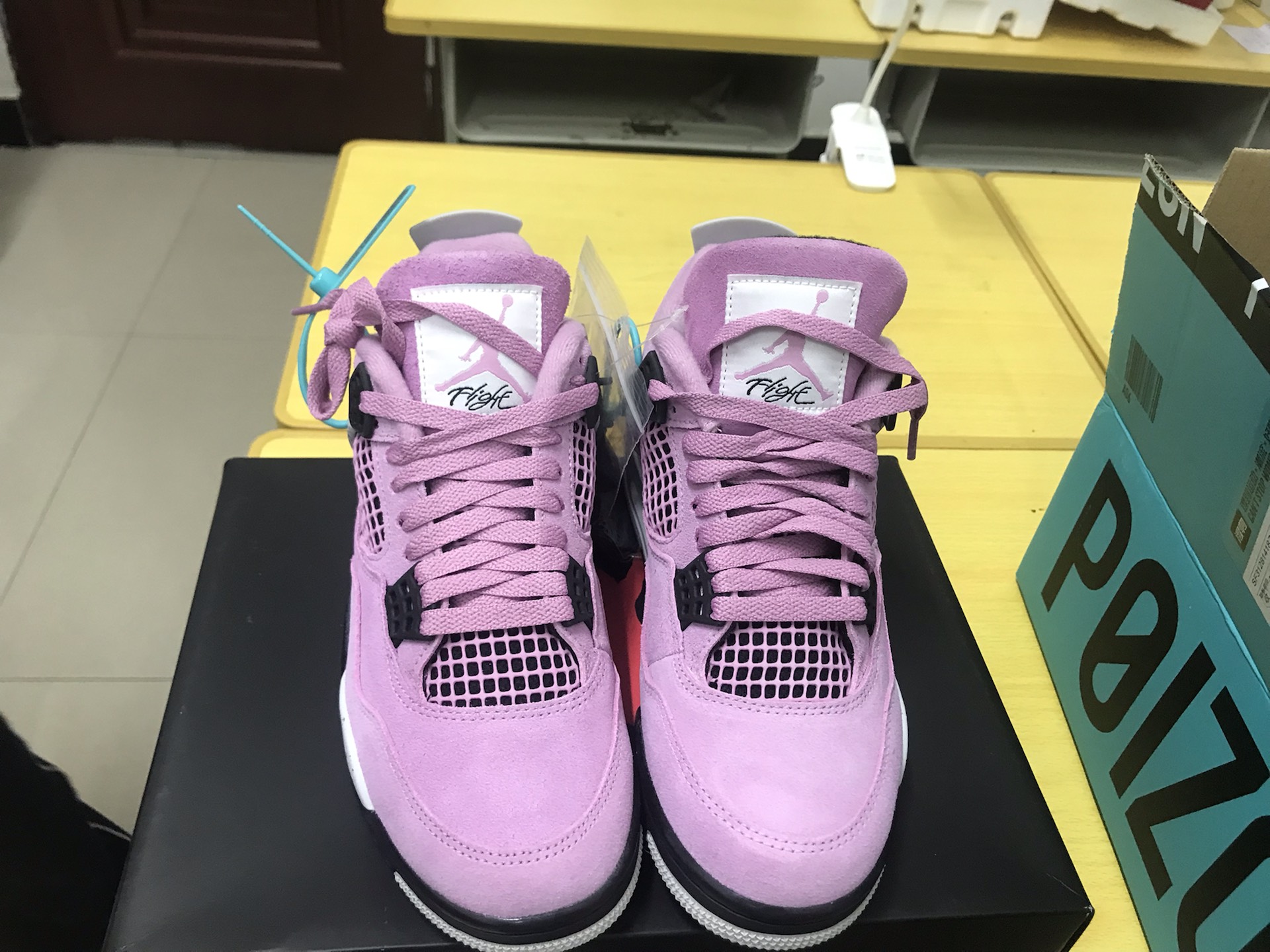 custom review-JORDAN 4 Retro Orchid Women's