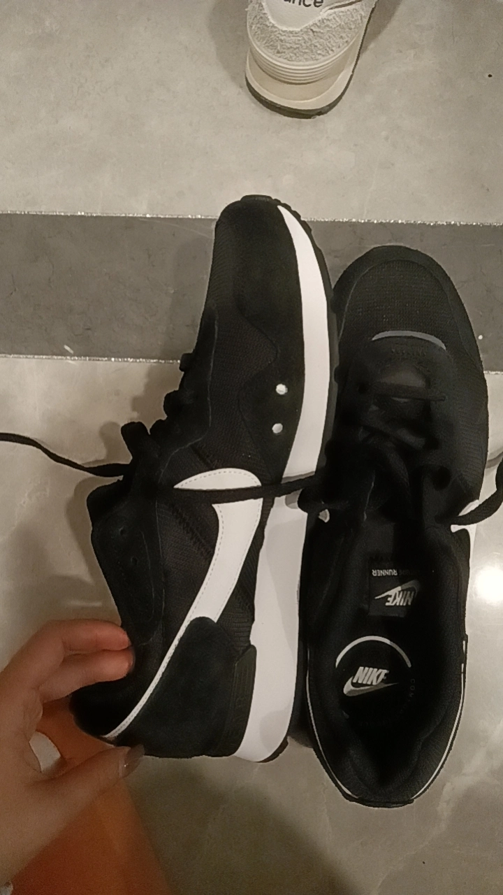 custom review-Nike Venture Runner Амортизаторы Slip-Resistant Низкий Топ Повседневные Беговые кроссовки Мужские Черно-белые