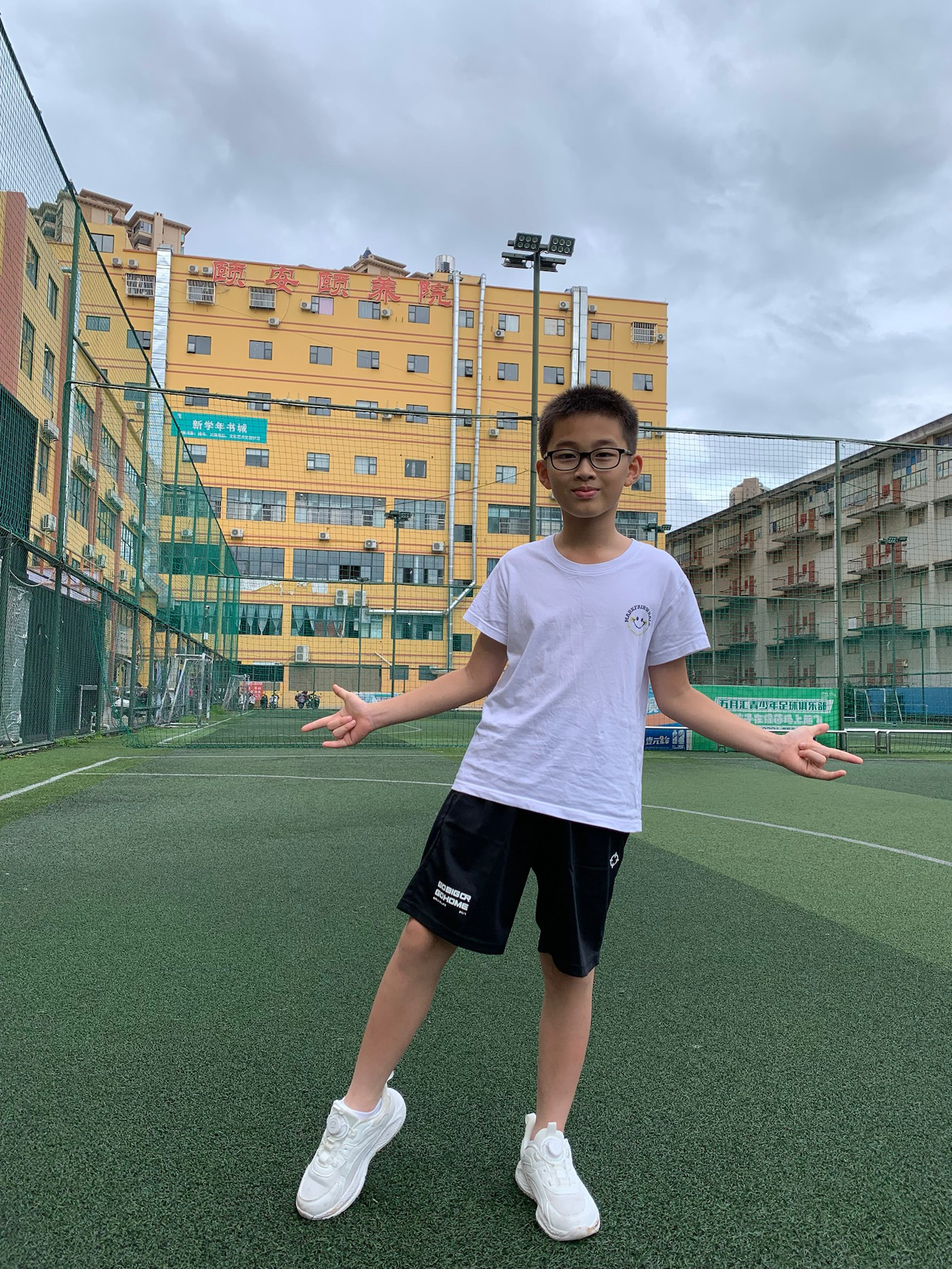 小学生运动短裤太好穿啦!