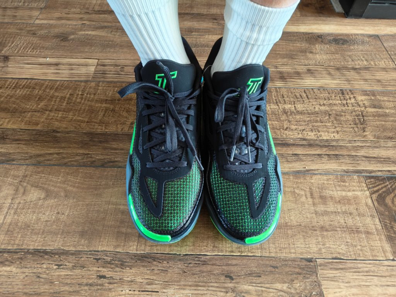 custom review-Джордан Tatum 1 Амортизация Устойчивый к истиранию Дышащий MID Баскетбольные кроссовки Мужской Черный Зеленый Азиатская версия