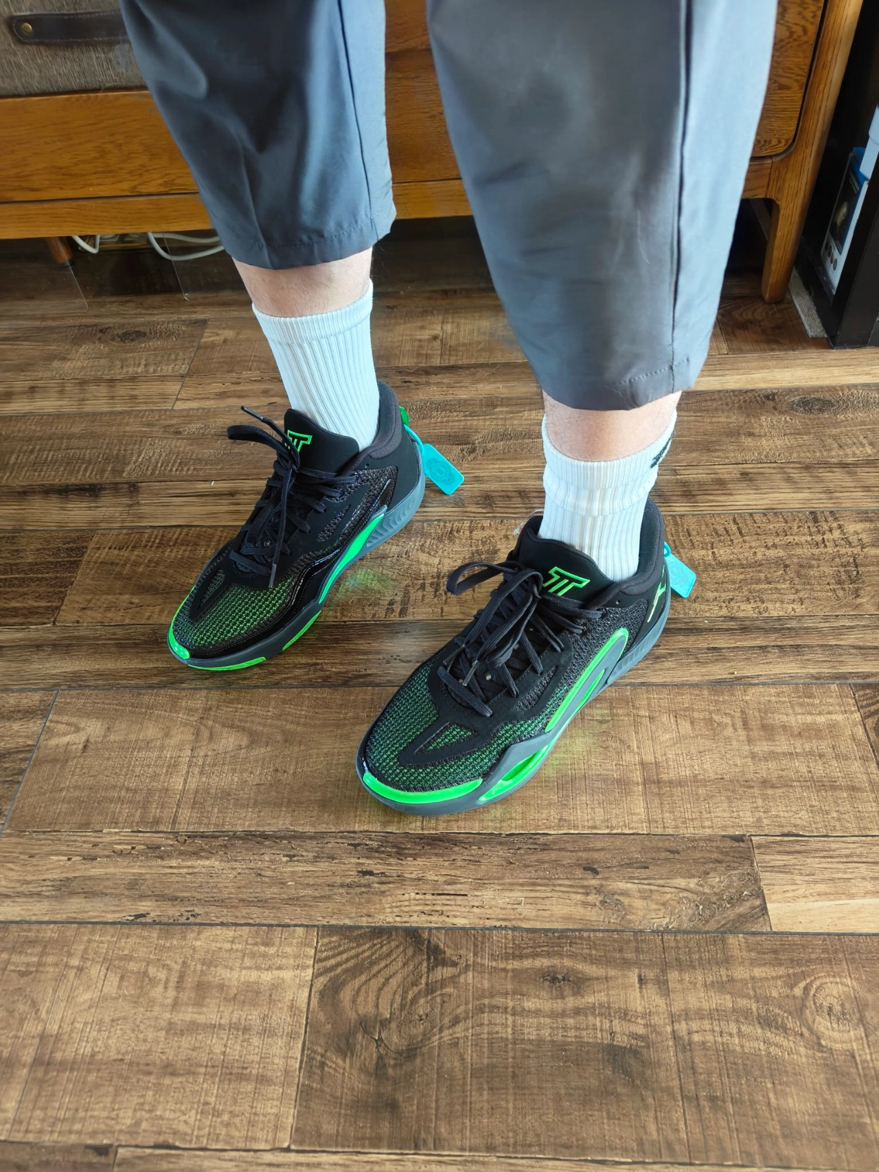 custom review-Джордан Tatum 1 Амортизация Устойчивый к истиранию Дышащий MID Баскетбольные кроссовки Мужской Черный Зеленый Азиатская версия