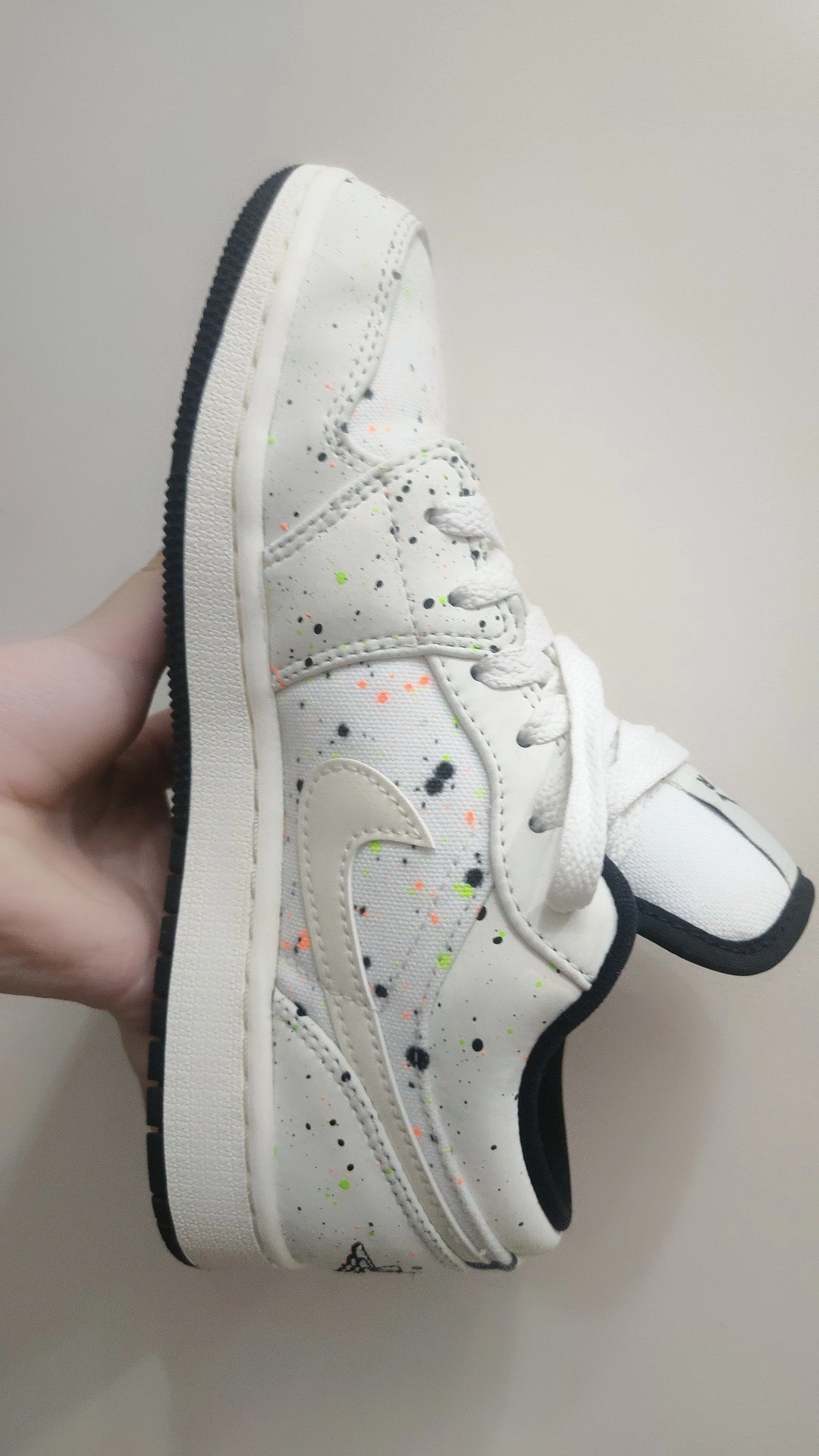 custom review-Jordan 1 Low SE 'Брызги краски' Кожа Устойчивая к истиранию Низкий Топ Детские Баскетбольные Кроссовки