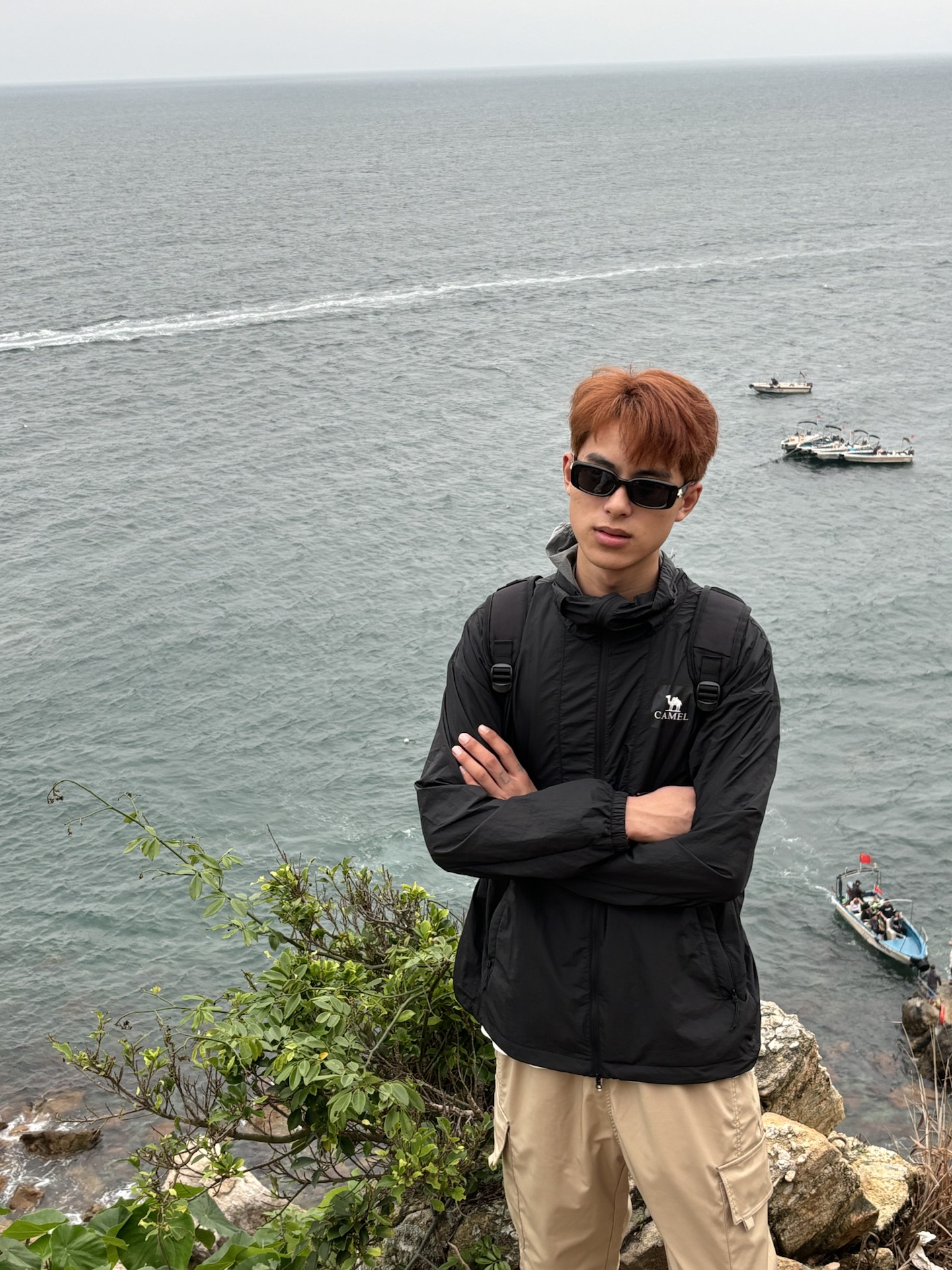 男生夏天爬山穿搭