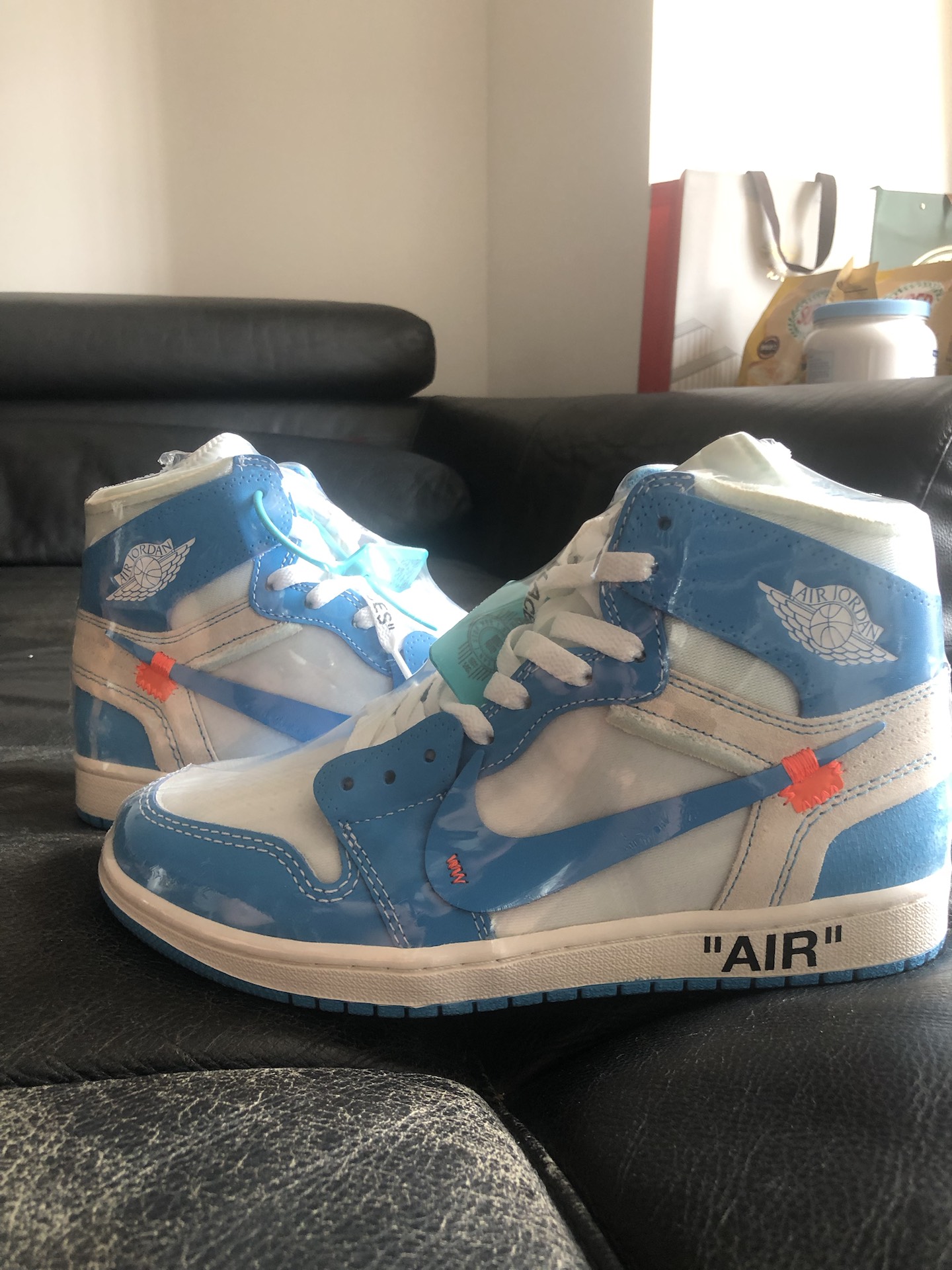 custom review-Air Jordan 1 Retro High OG X OFF WHITE 'UNC'