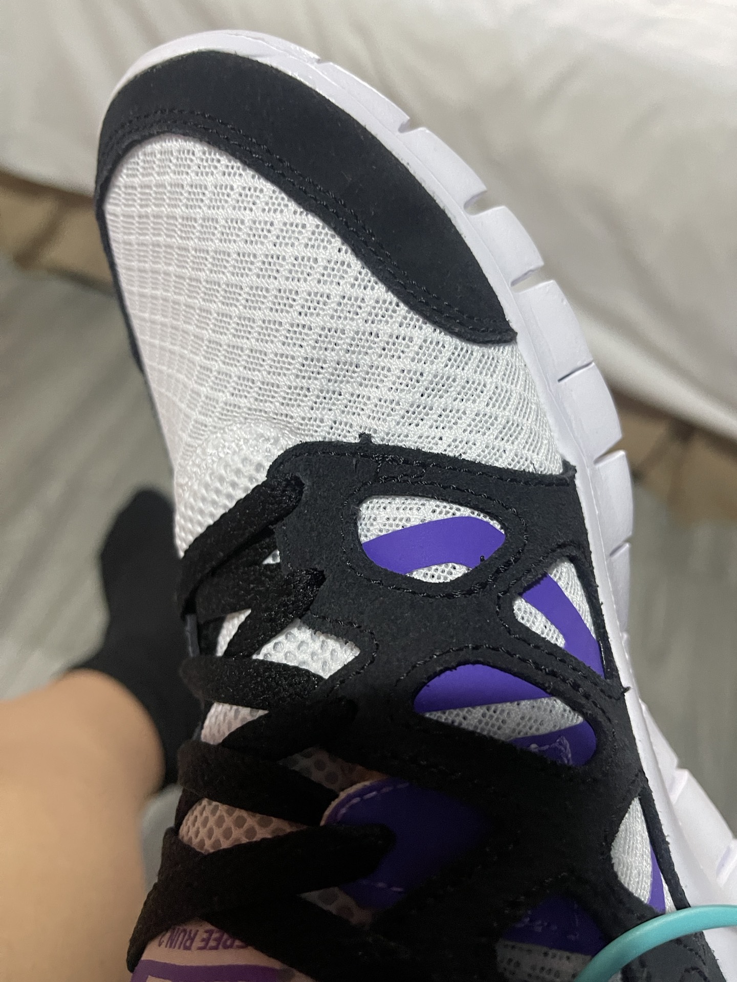 custom review-Nike Free Run 2,0 Амортизация Устойчивый к истиранию Дышащий Низкий Верх Повседневные Беговые кроссовки Мужские Белый Фиолетовый