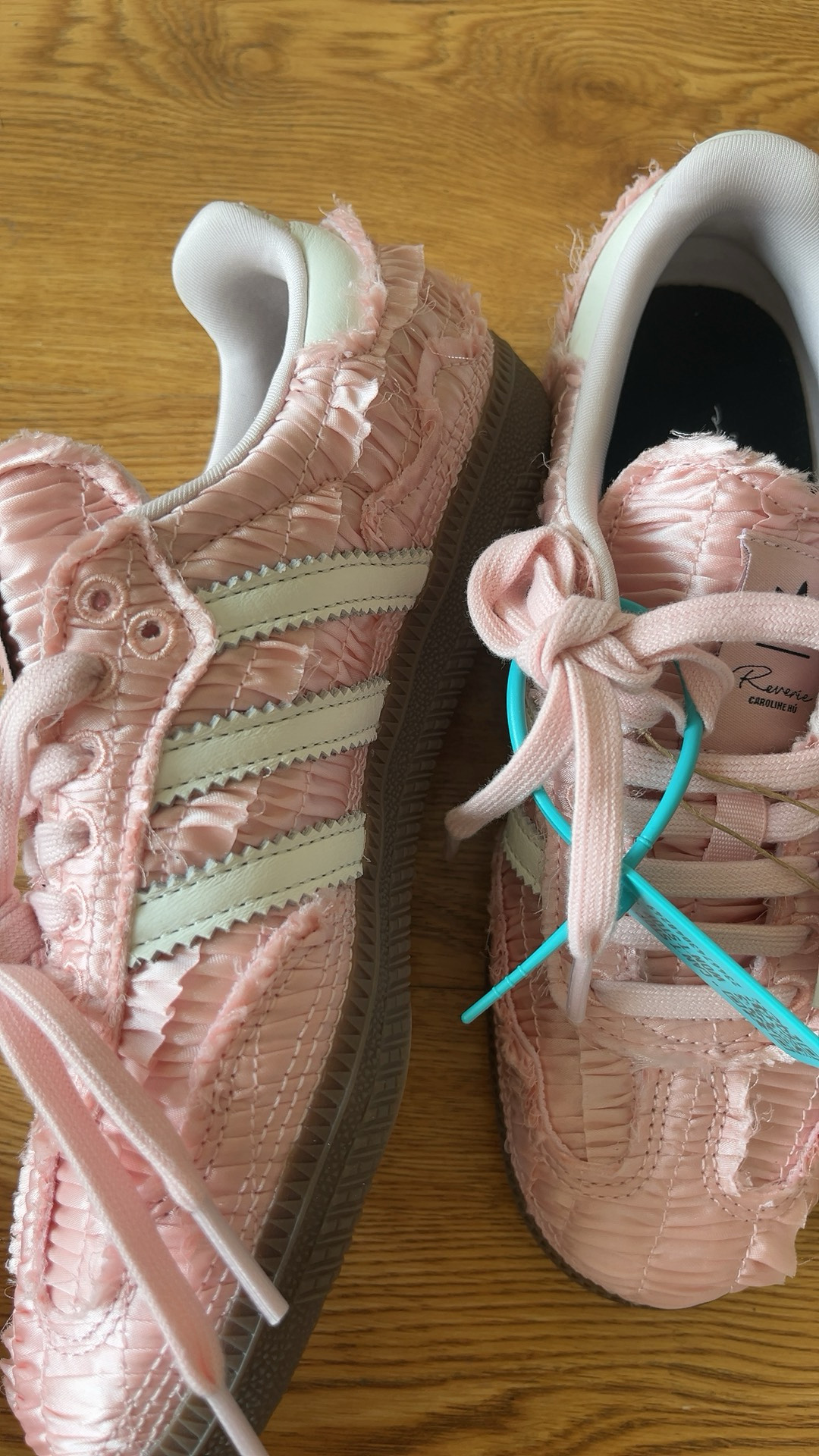 custom review-Adidas Originals x Caroline SAMBA OG Caroline Устойчивые к истиранию низкие скейтборд-кроссовки Женские Розовые Белые