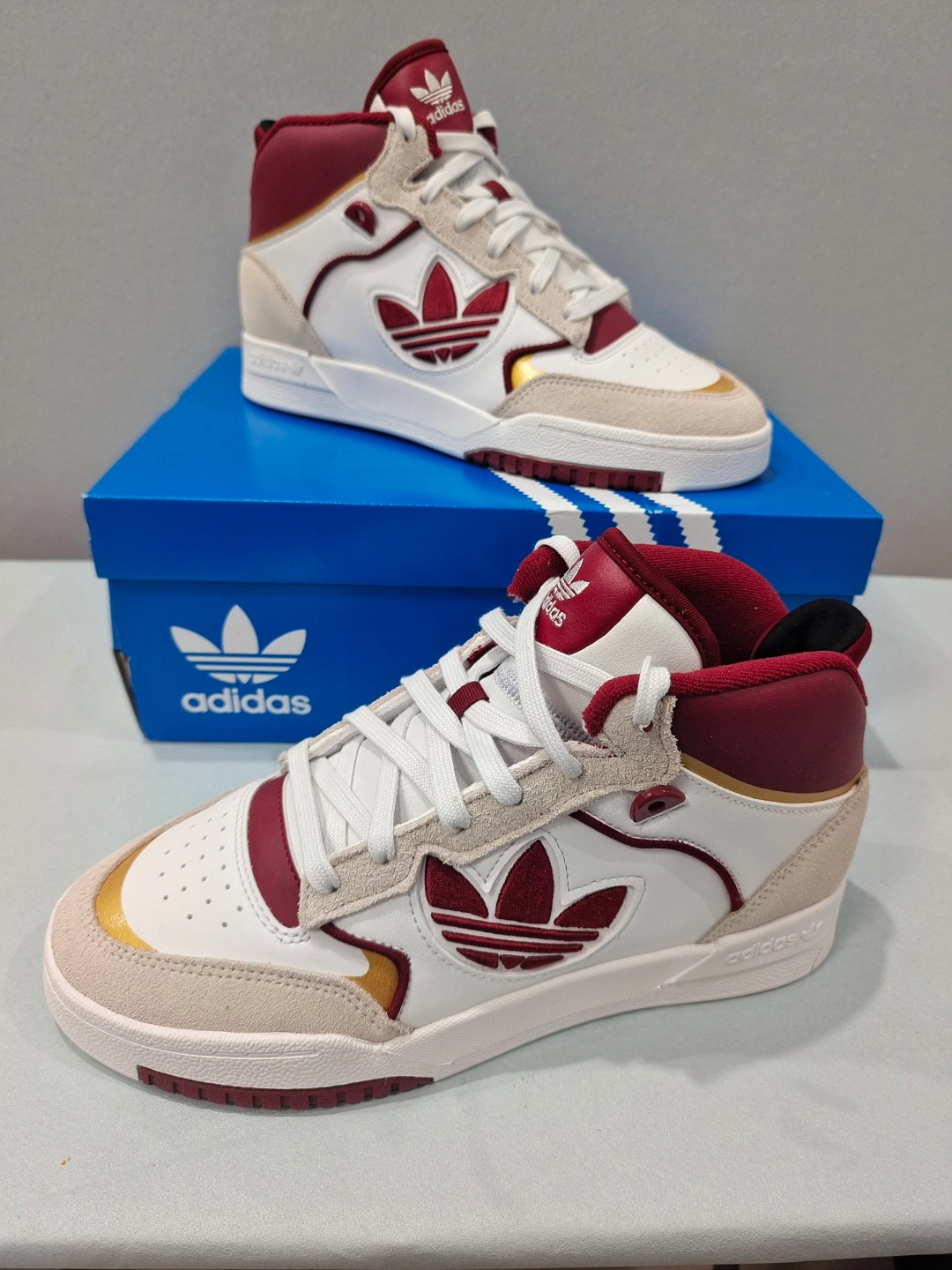 adidas originals阿迪三叶草中性休闲鞋