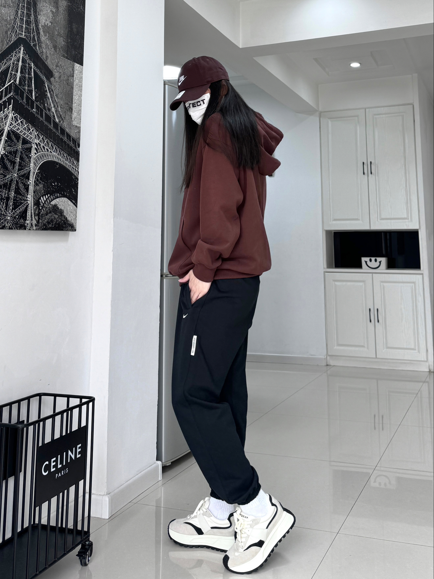 卫衣卫裤配新鞋 帅出早春新高度