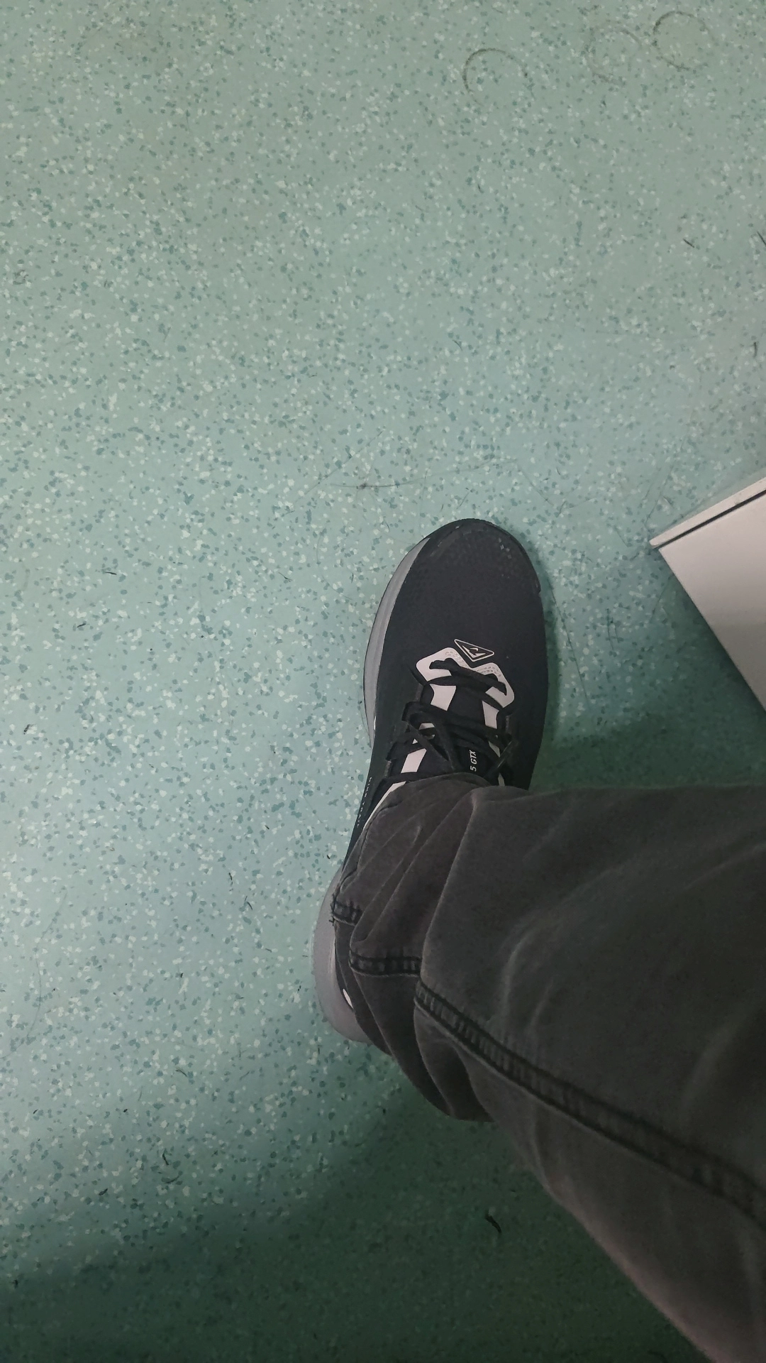 custom review-Nike Pegasus Trail 5 Устойчивый к истиранию Водонепроницаемый Отскок Низкие Кроссовки для бега по пересеченной местности Мужские Черные Серые