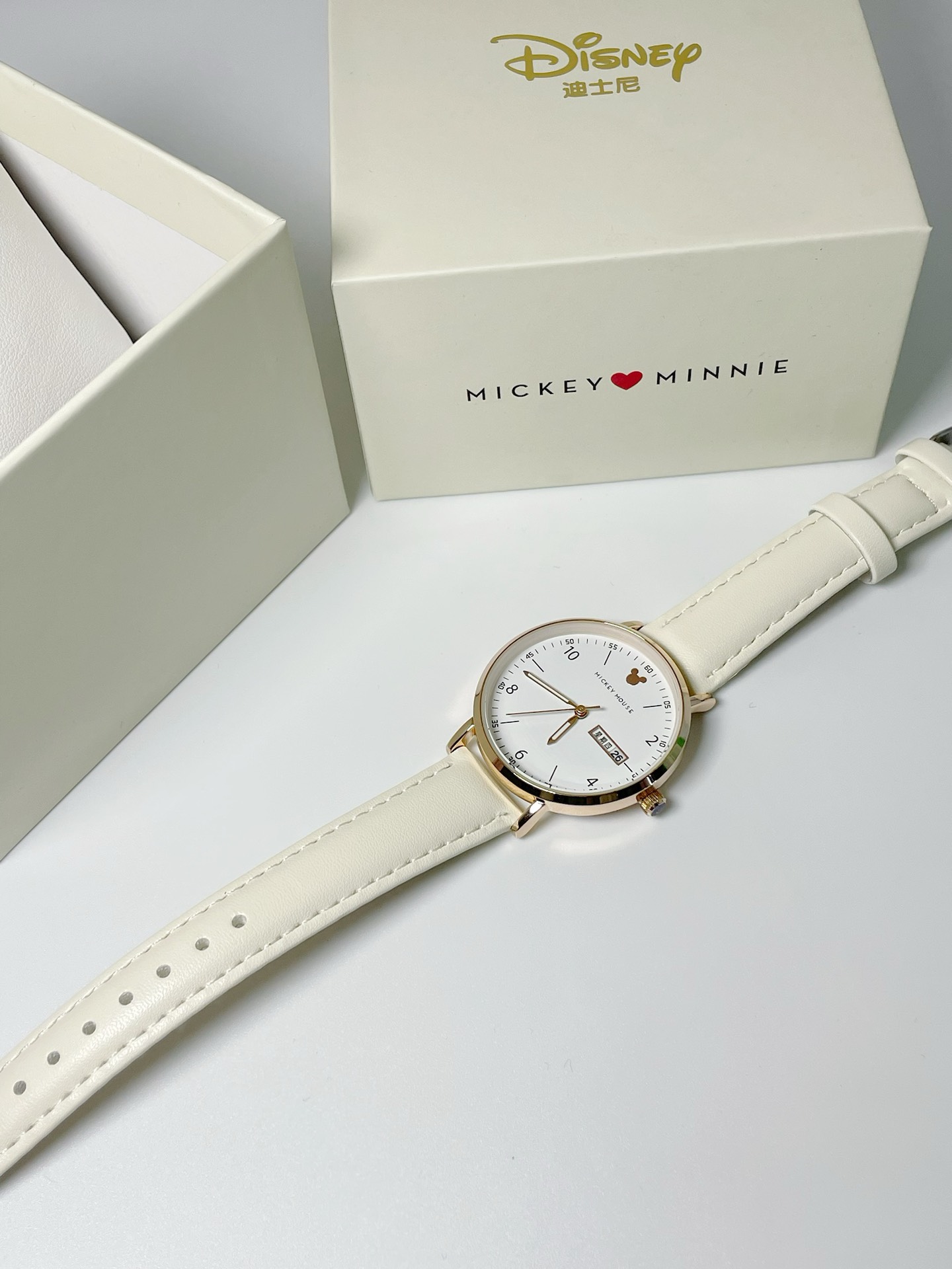 迪士尼在逃公主手表