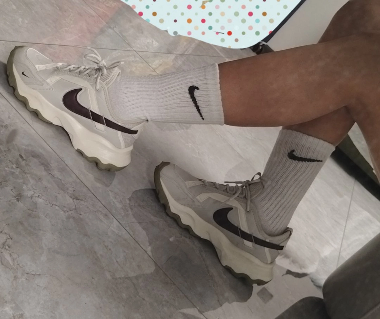 custom review-Nike Women's TC 7900 'Light Bone Burgundy Crush'